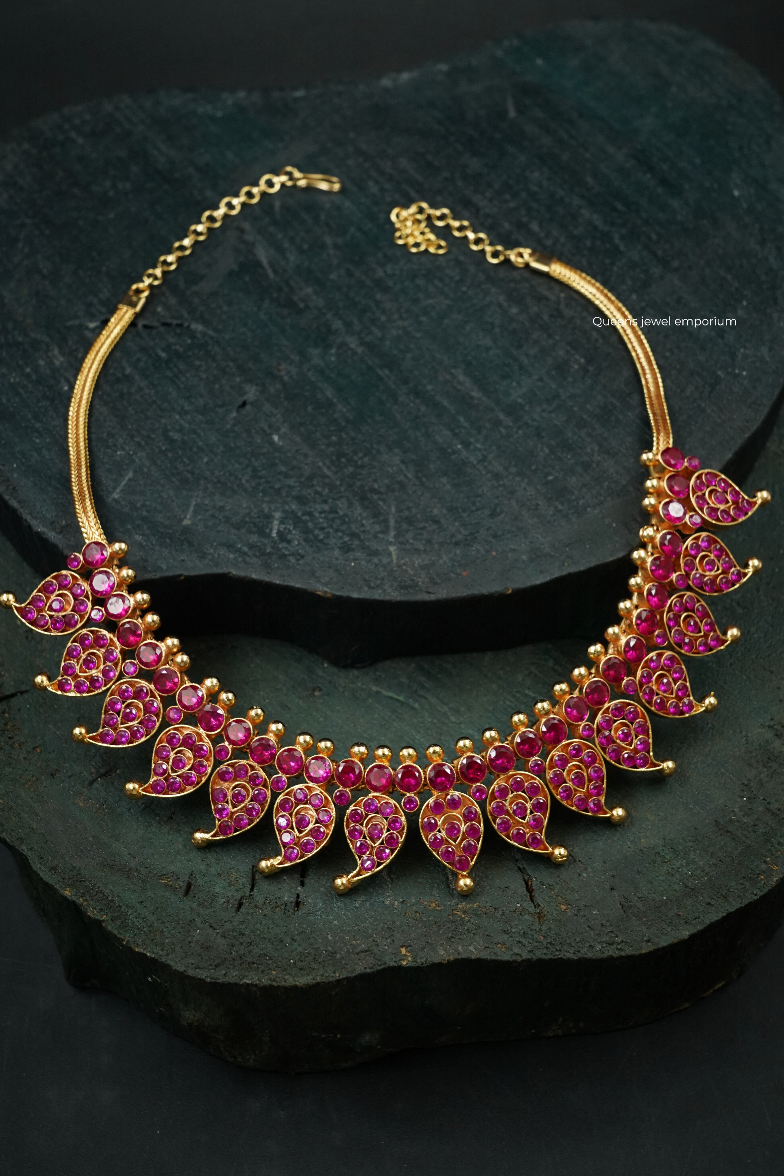 Thenmalar Zircon Necklace