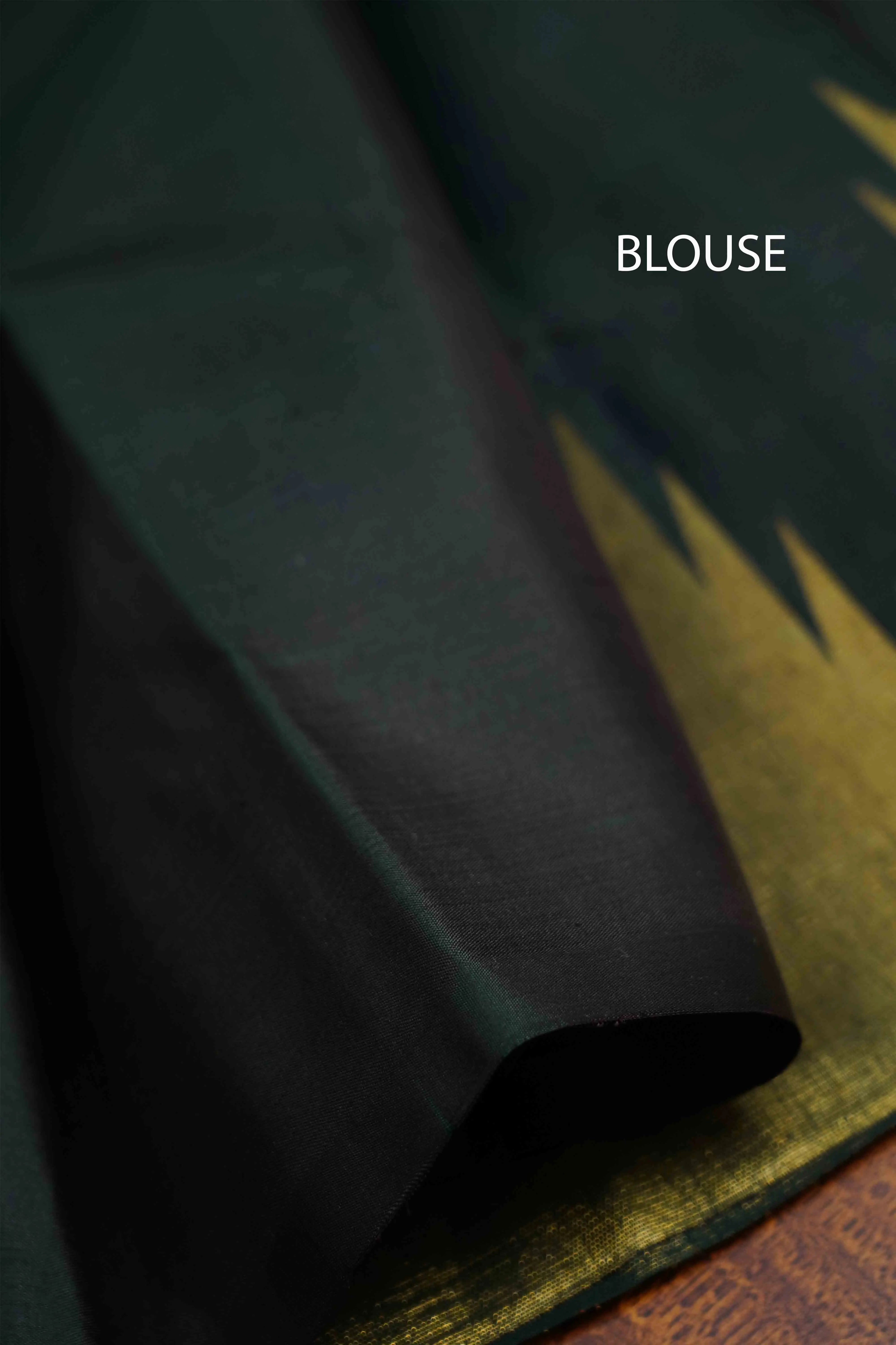 DARK GREEN PURE KANCHIVARAM SILK SAREE - Queens Jewel Emporium