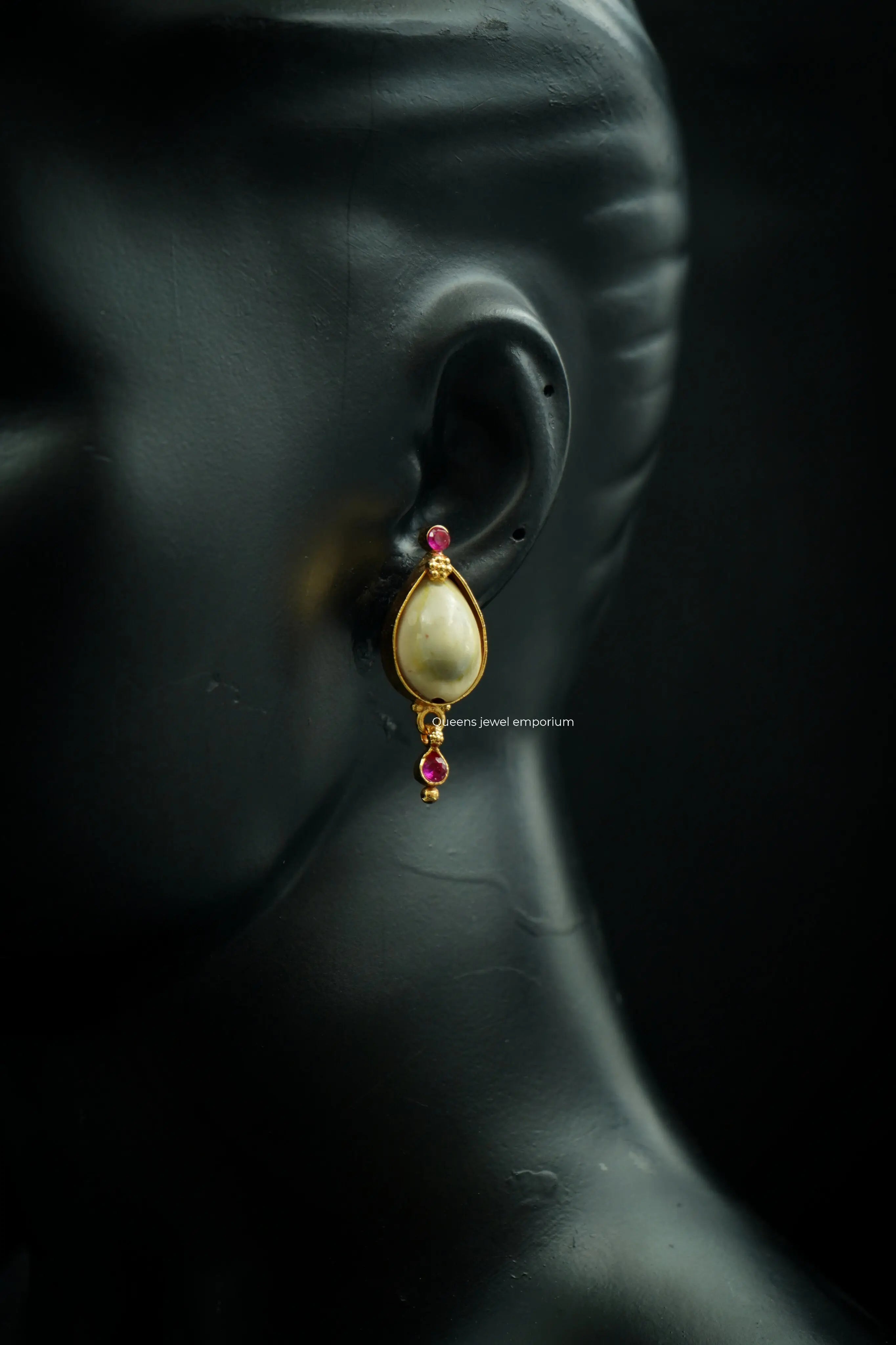 DEEPALI SHELL EARRING - Queens Jewel Emporium