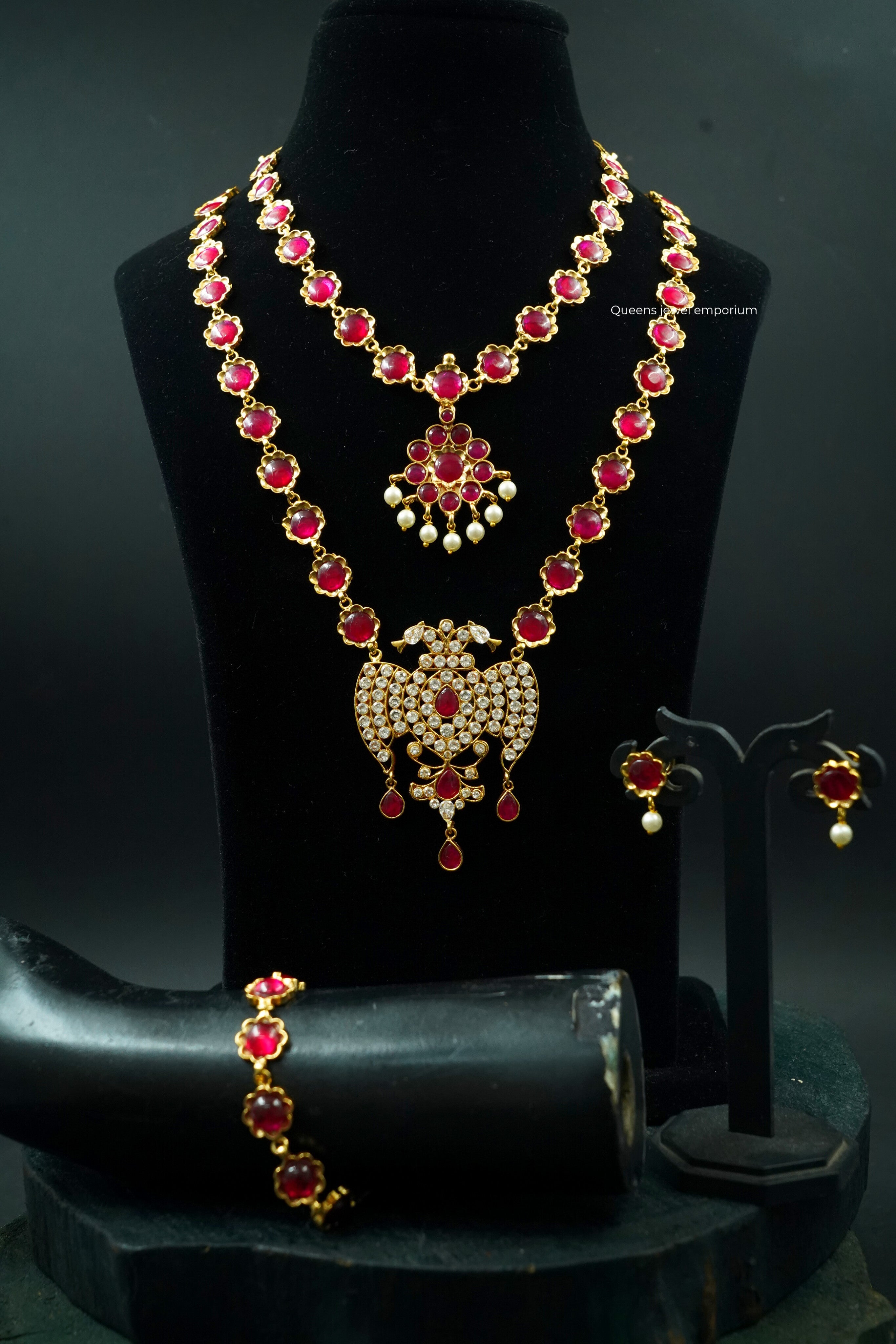 Combo Queens Jewel Emporium