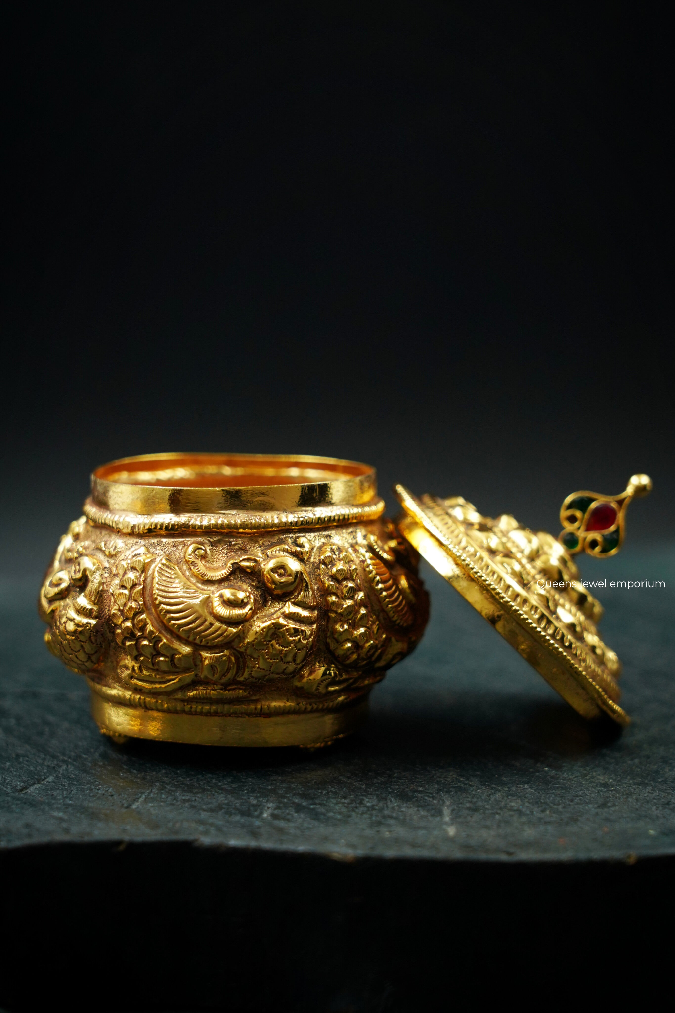 Anuyam Kumkum Chimizh