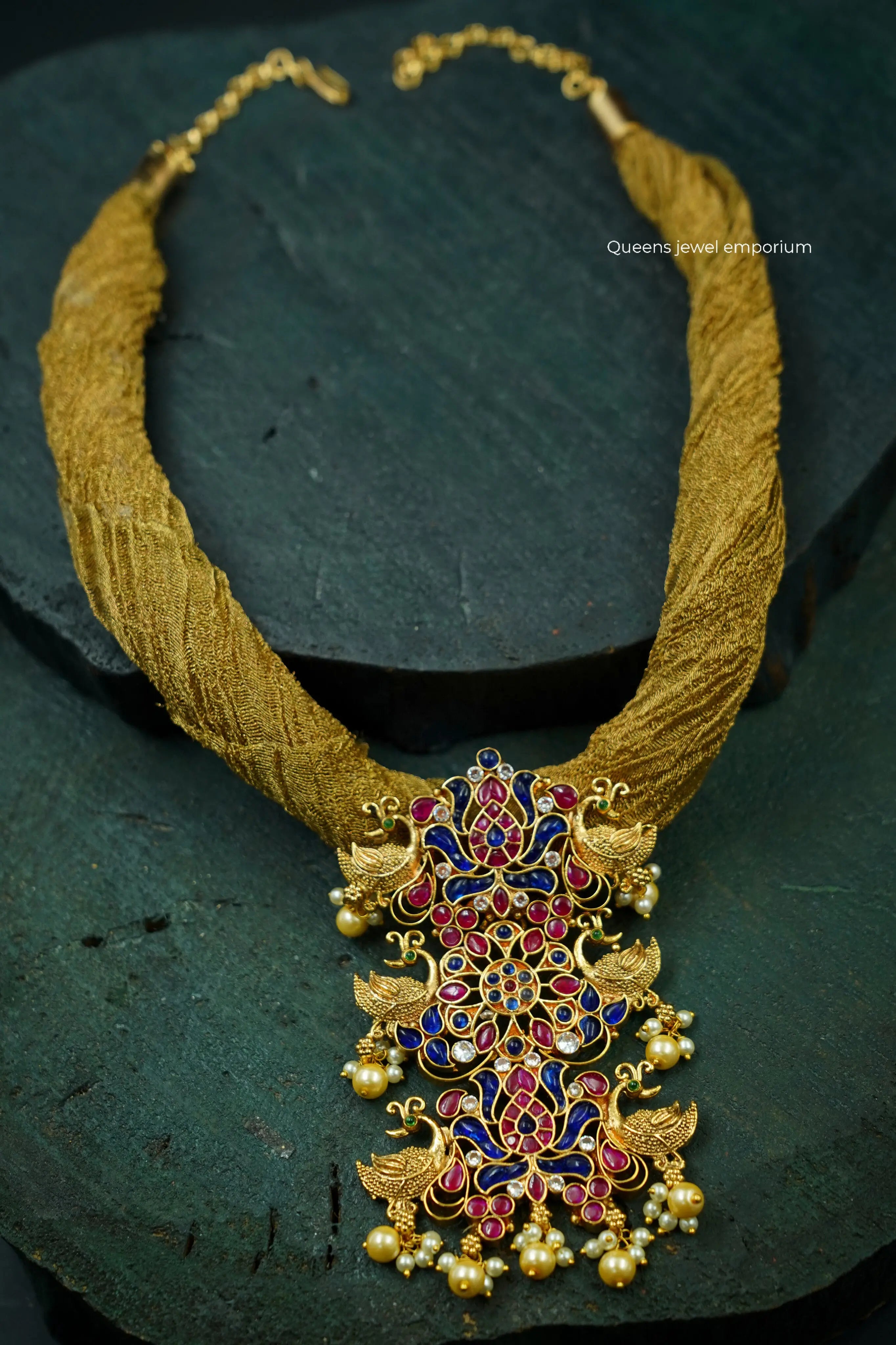 KAVERI  PENDANT - Queens Jewel Emporium