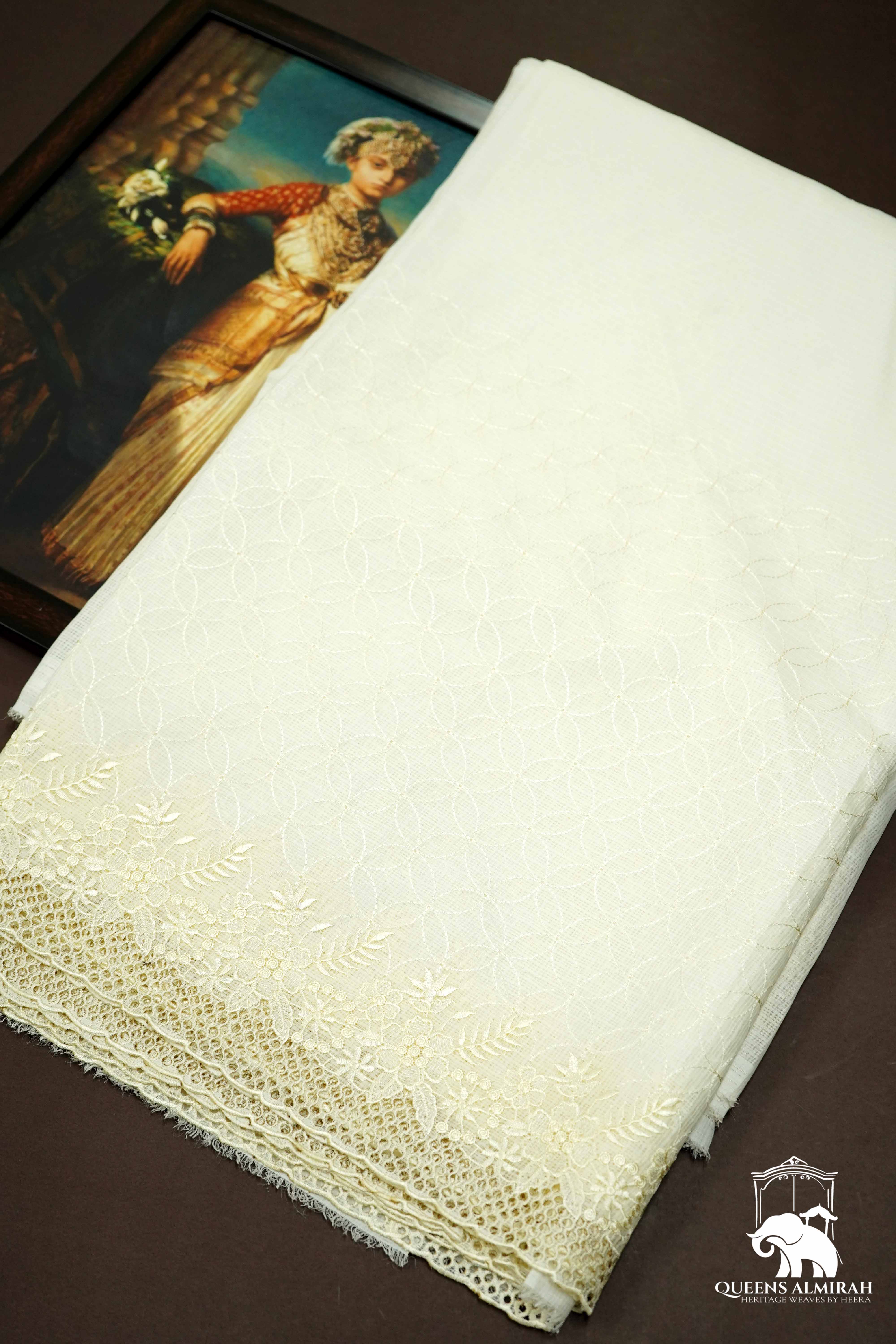 OFF WHITE WITH SCALLOP BORDER ORGANZA SAREE - Queens Jewel Emporium