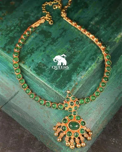 Padmini Adigai Green - Queens Jewel Emporium