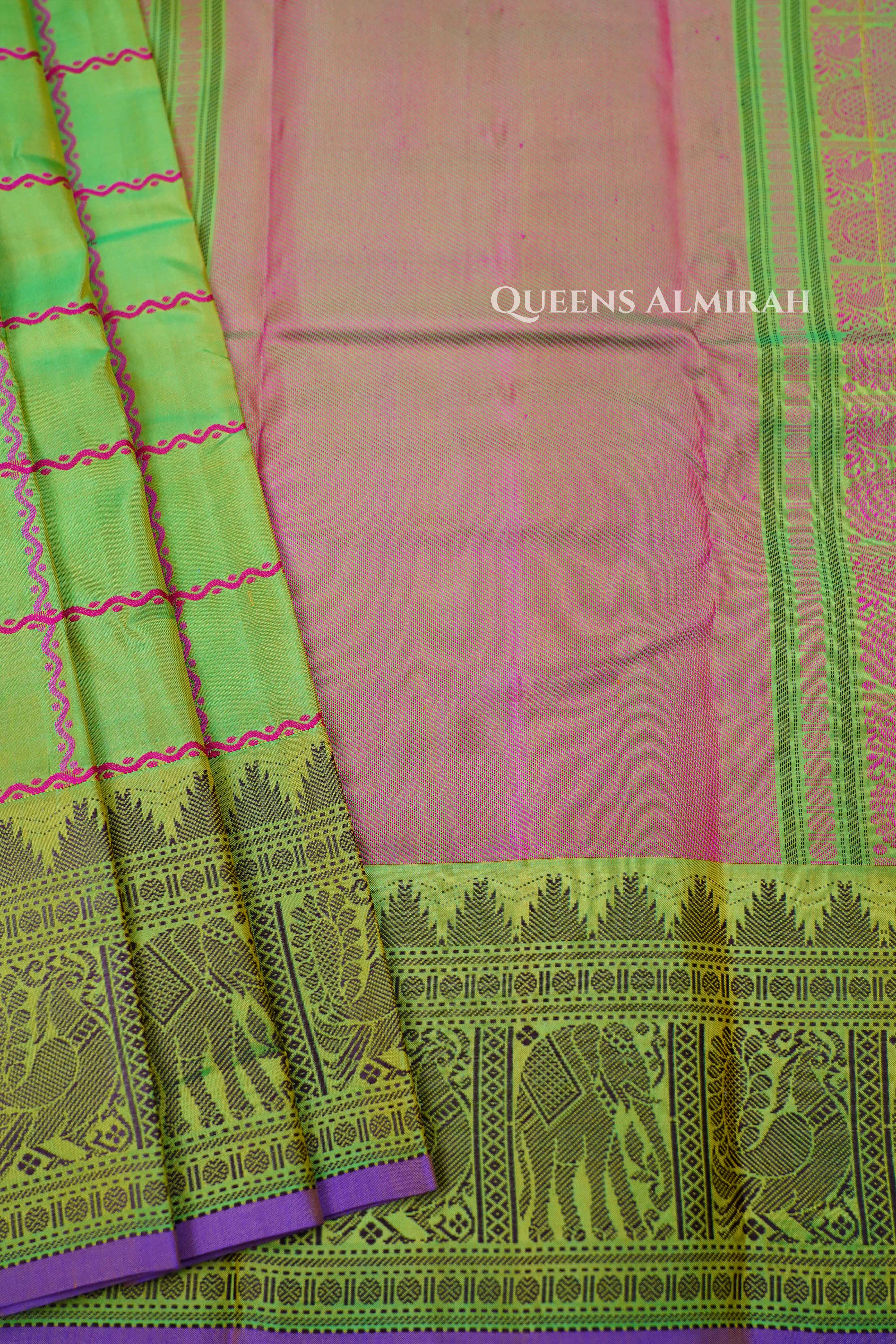 Parrot Green Pure Kanchivaram Silk Saree . QUEENS ALMIRAH