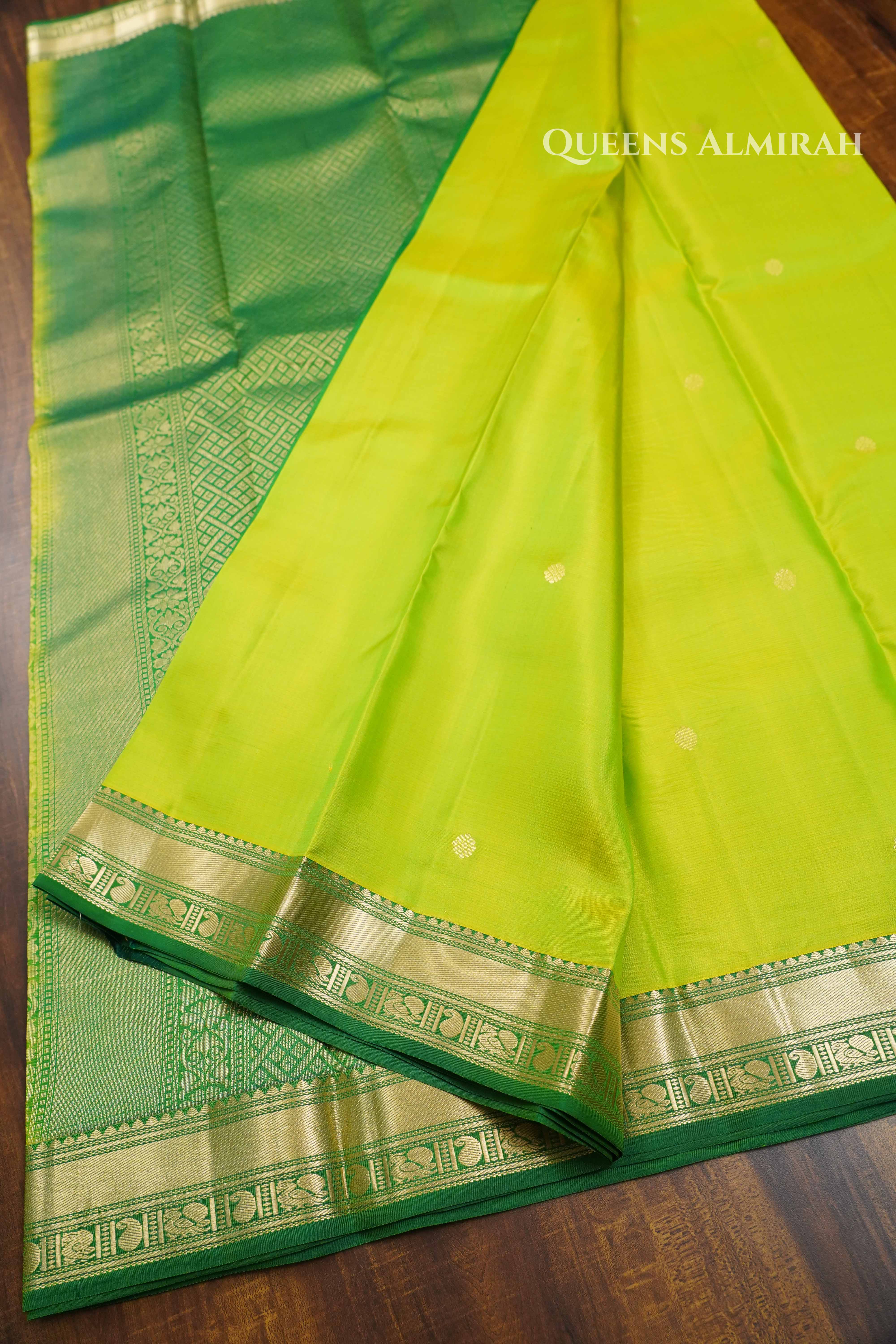 Parrot Green Pure Kanchivaram Silk Saree QUEENS ALMIRAH