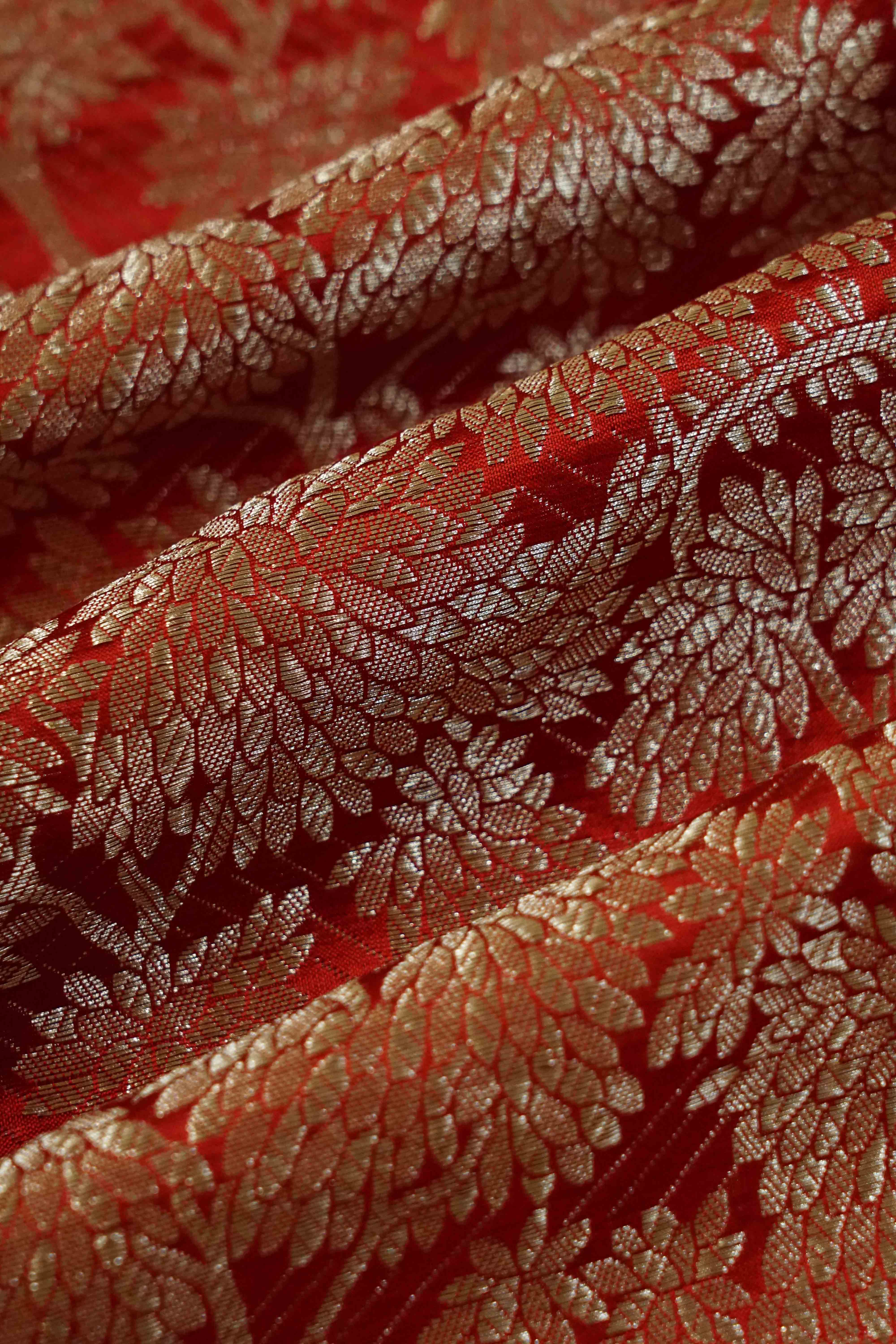 RED BERRY BANARASI SILK SAREE - Queens Jewel Emporium