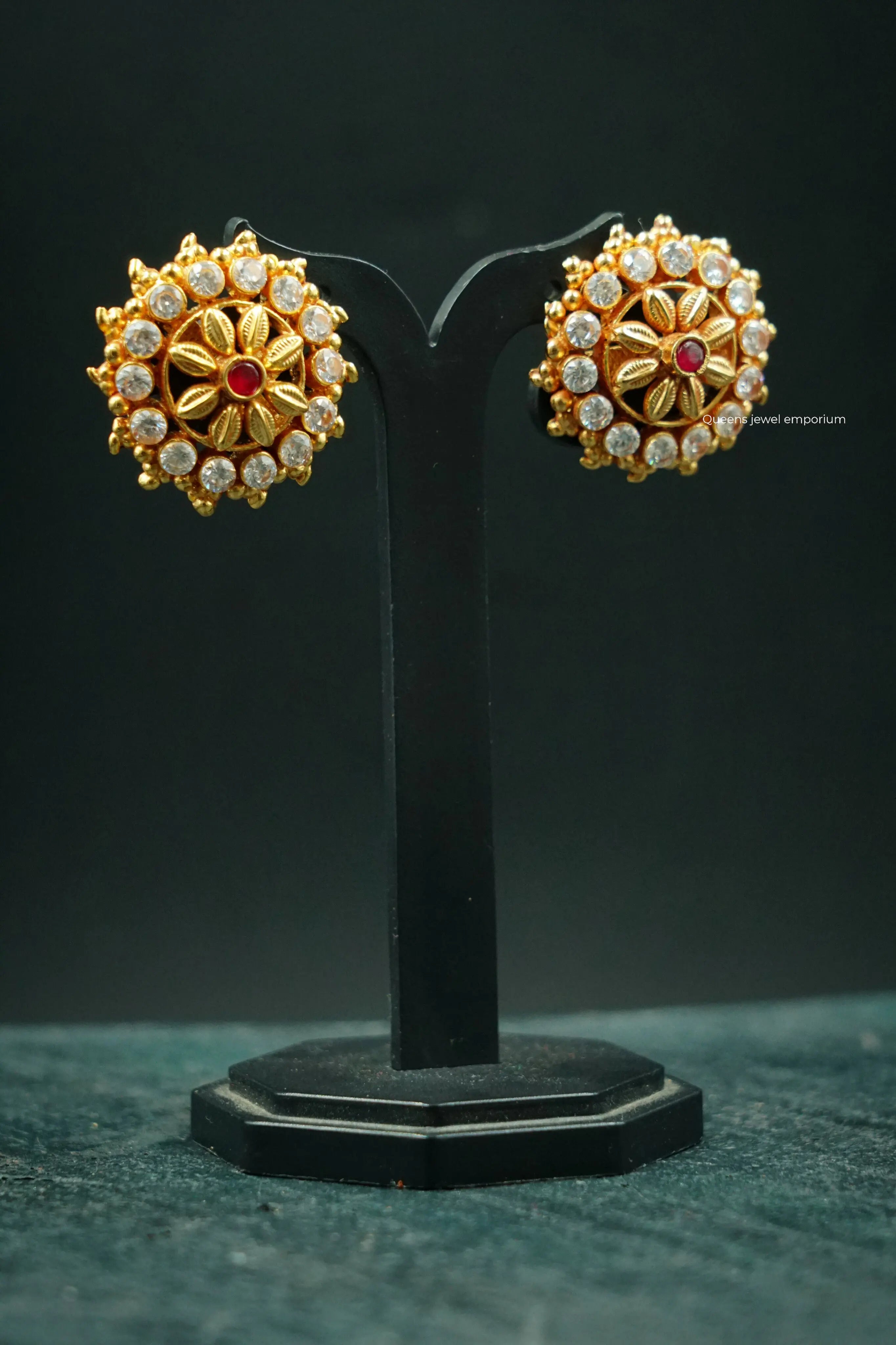 VANNI STUD - Queens Jewel Emporium
