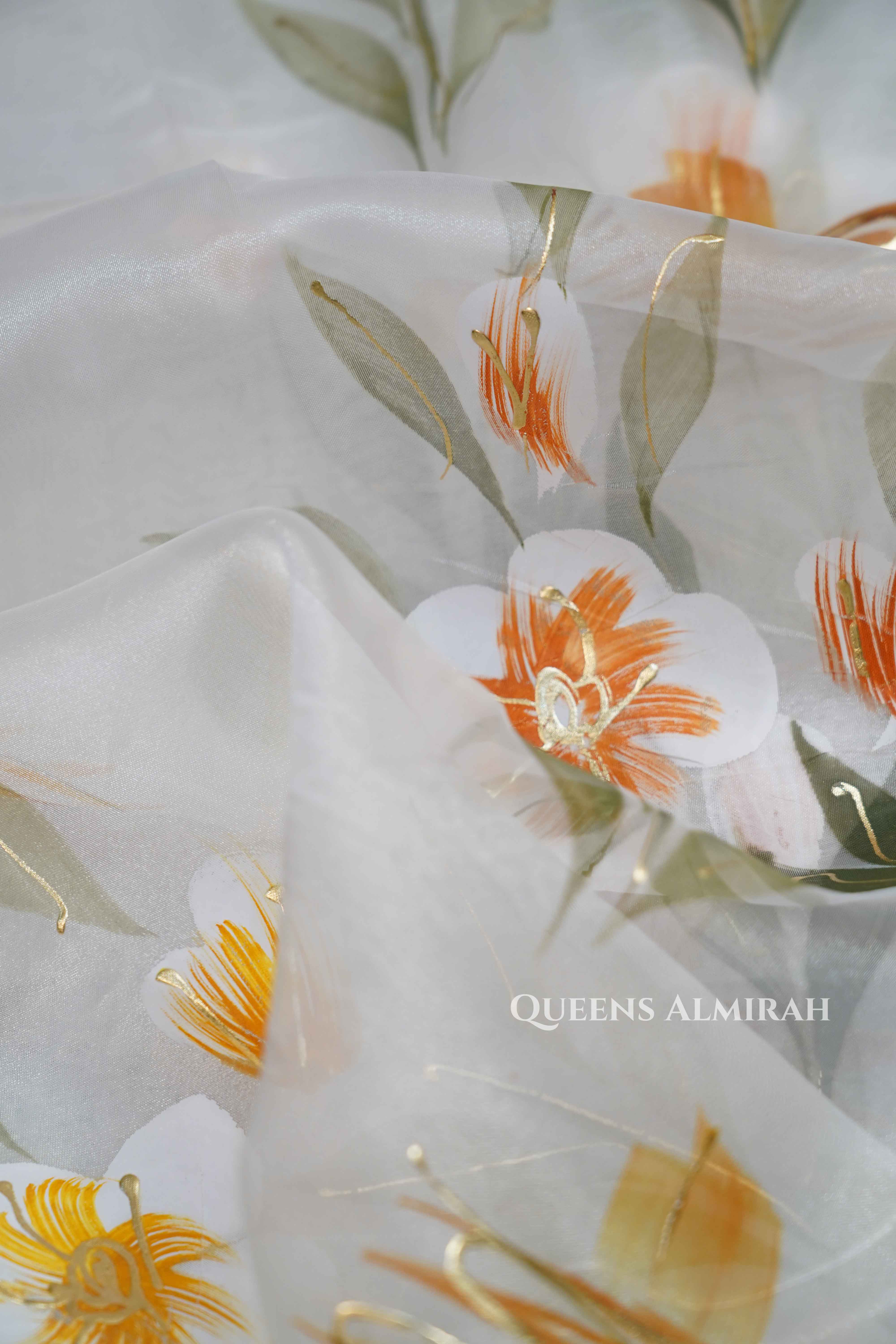WHITE HAND PAINTED ORGANZA SAREE - Queens Jewel Emporium