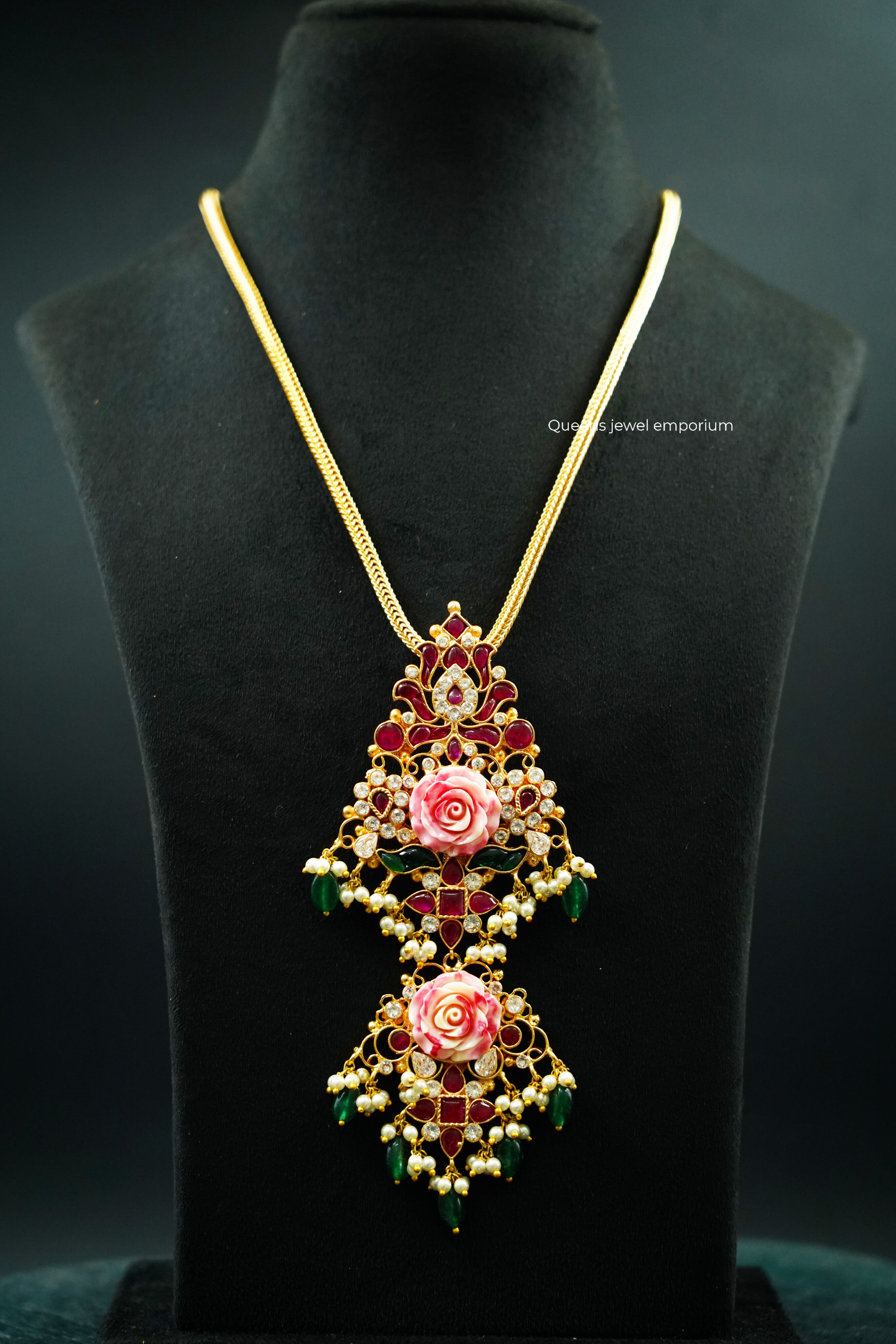 Pavazha Roja Pendant