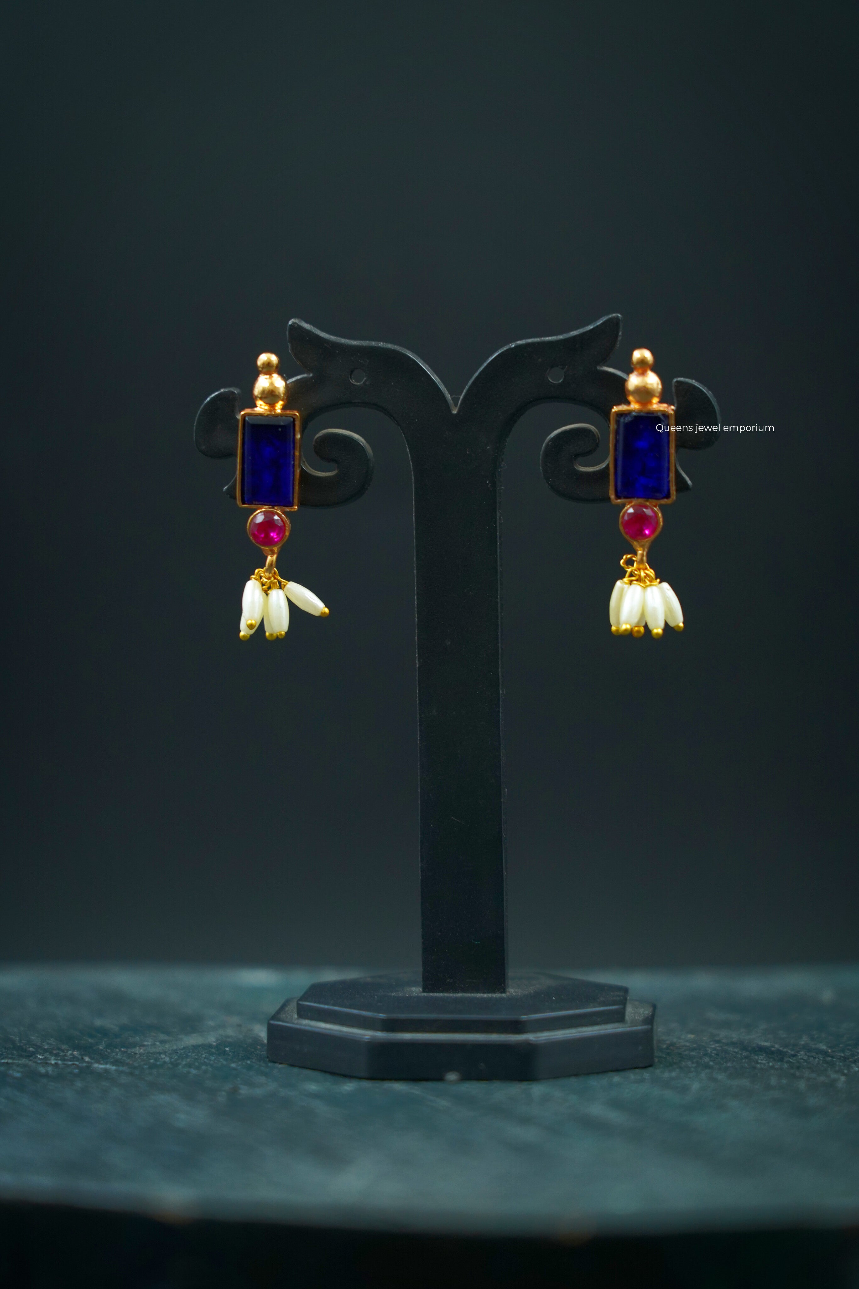 Hanika Earring