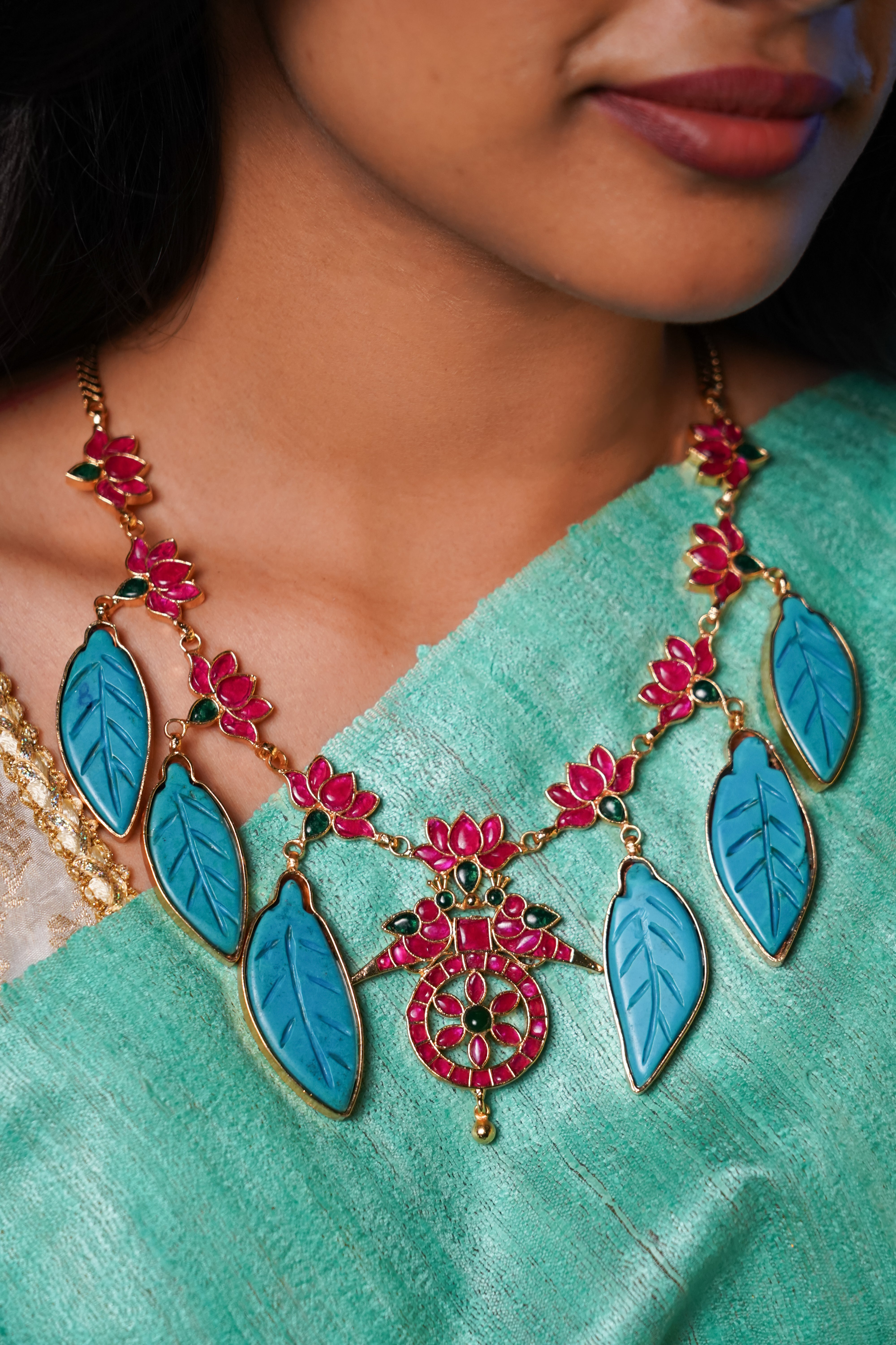 Nerlakshi Floral Necklace