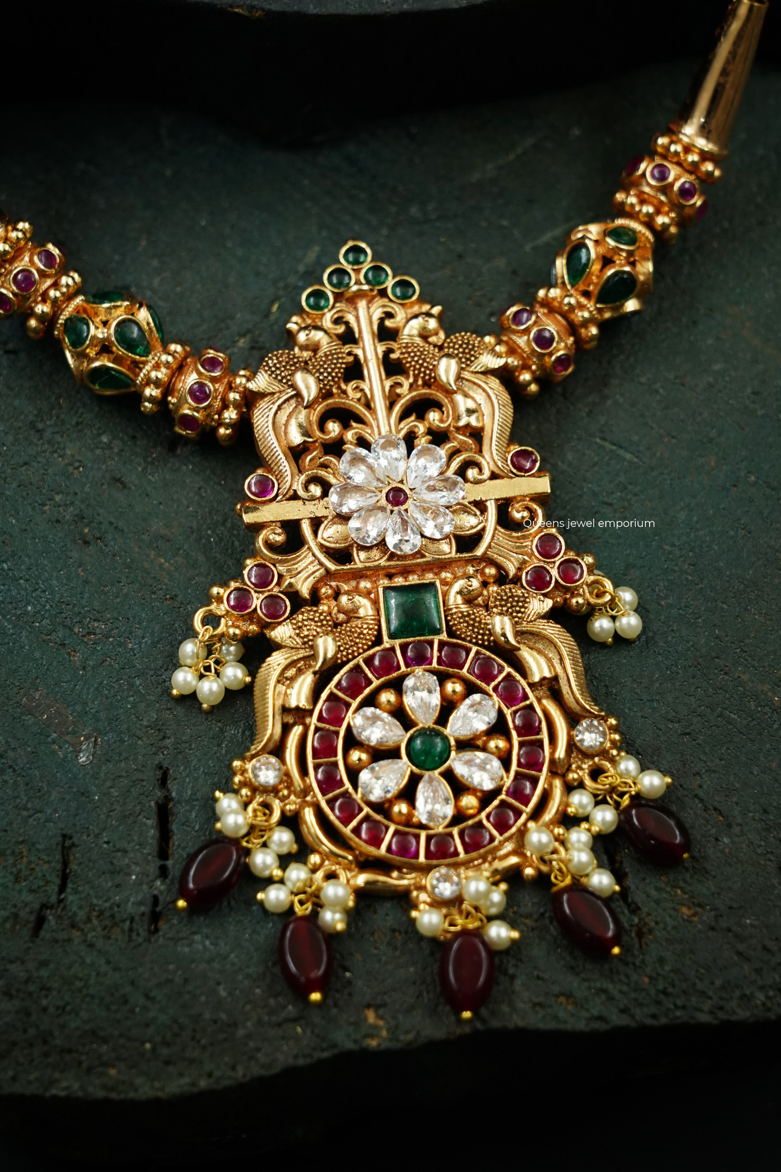 Ponnuthayi Kodi Necklace