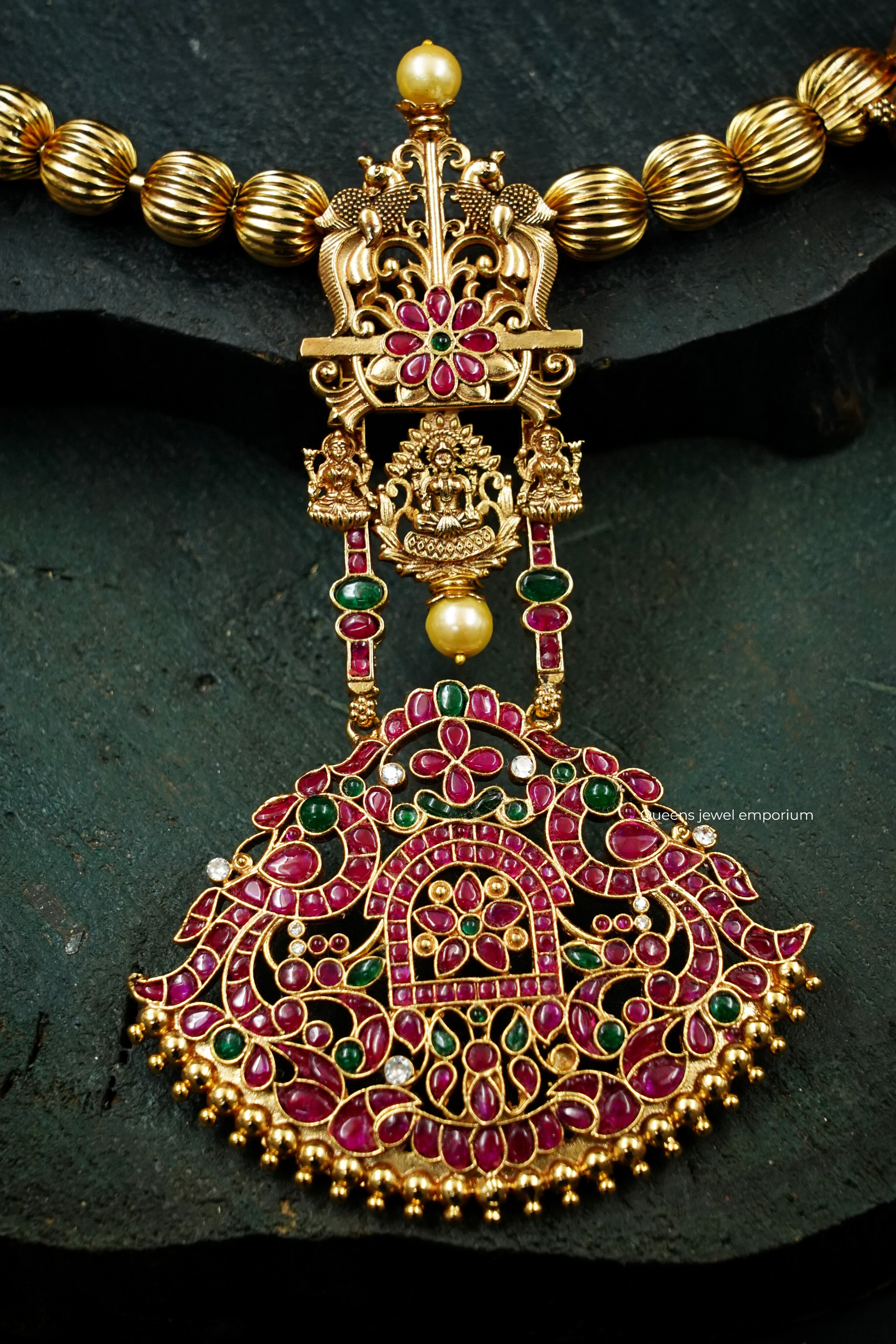 Neelambari Nagas Hasli