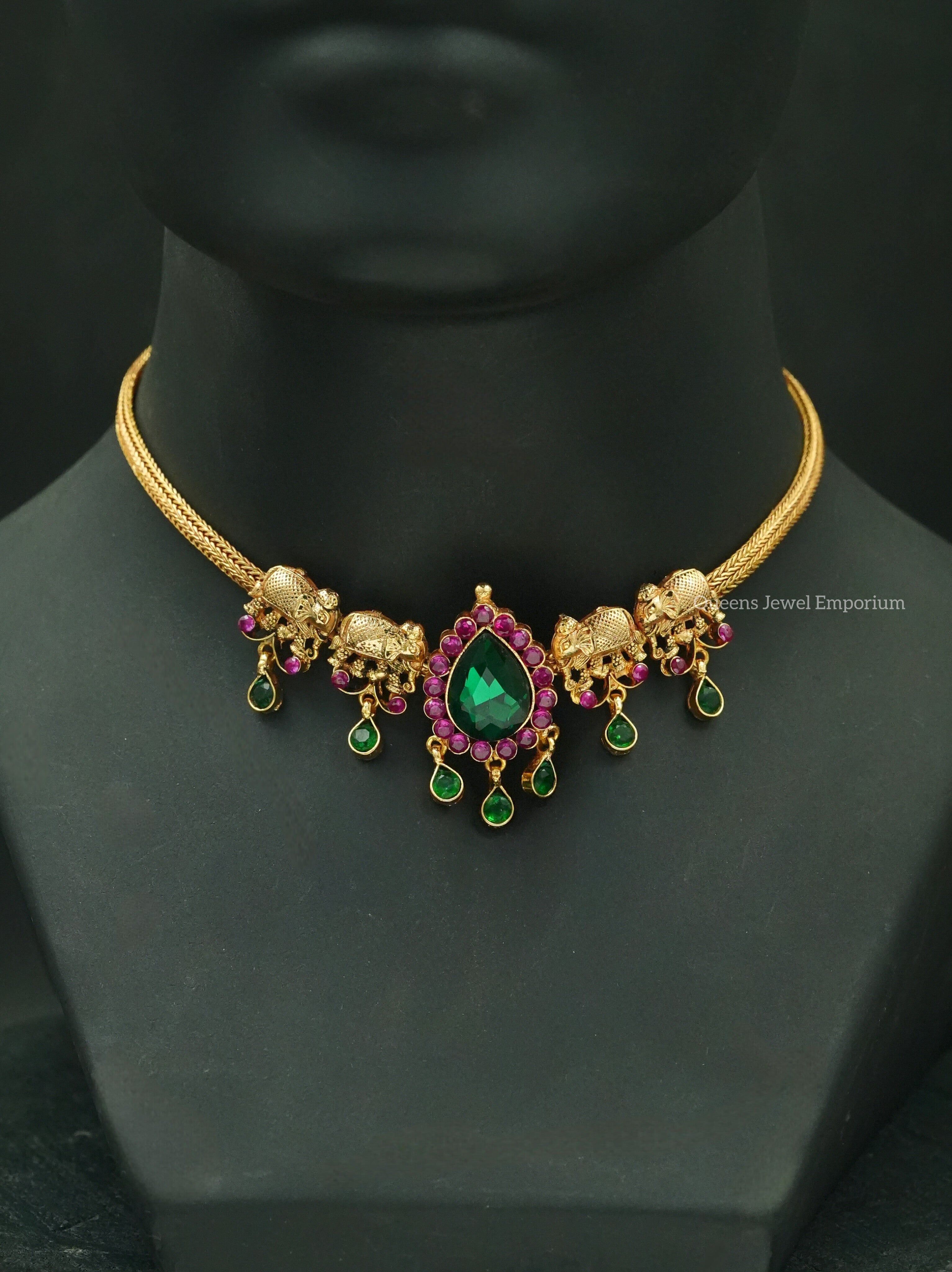 Thangammal Choker
