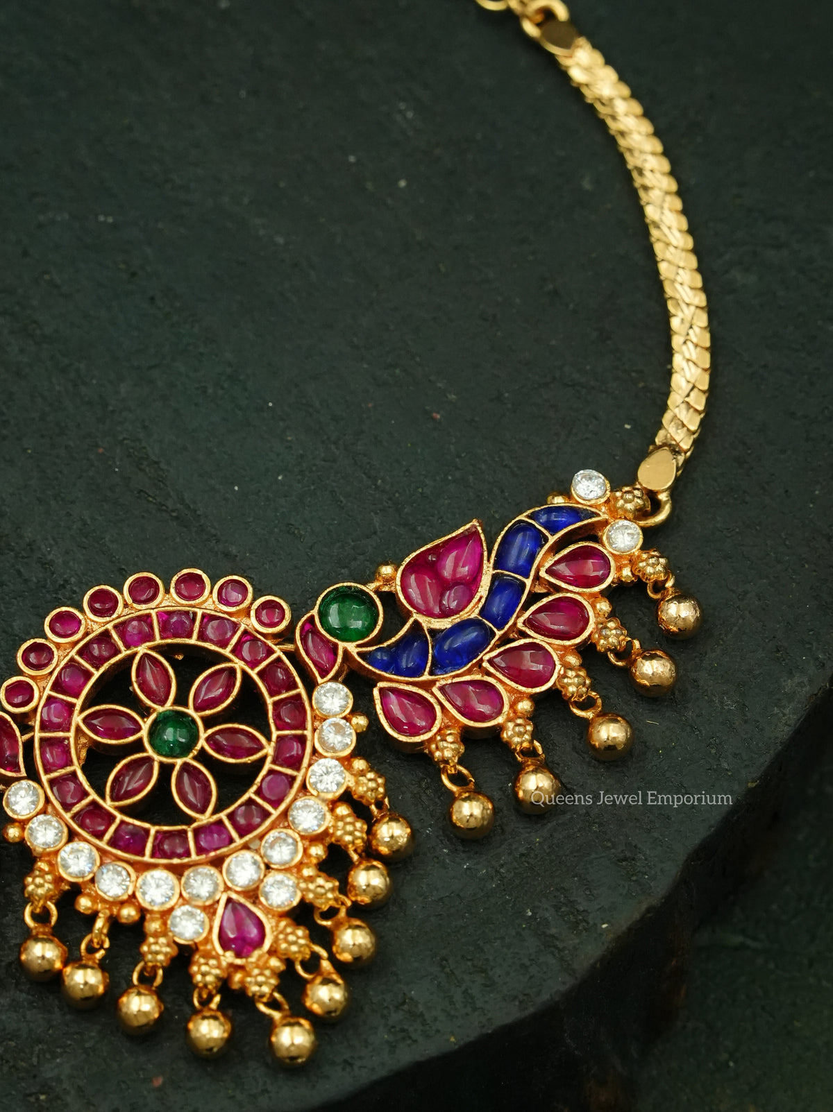 Ratnamayuri Choker