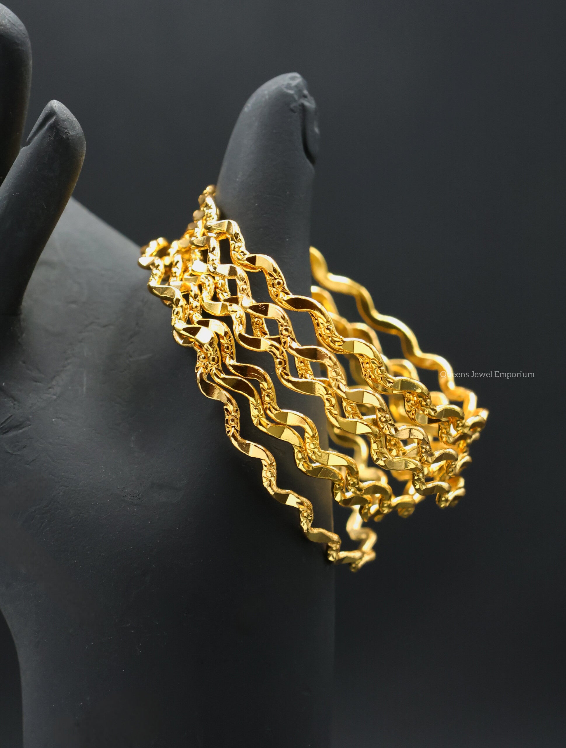 Kasthuri Neli Bangles