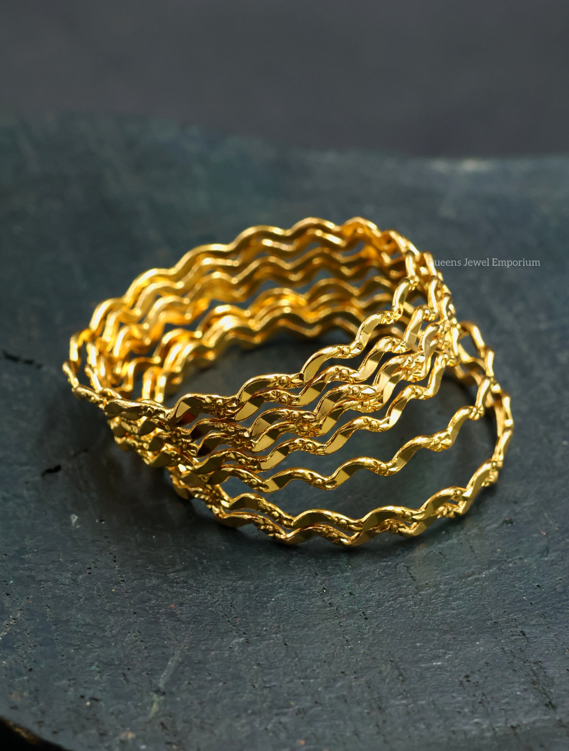 Kasthuri Neli Bangles