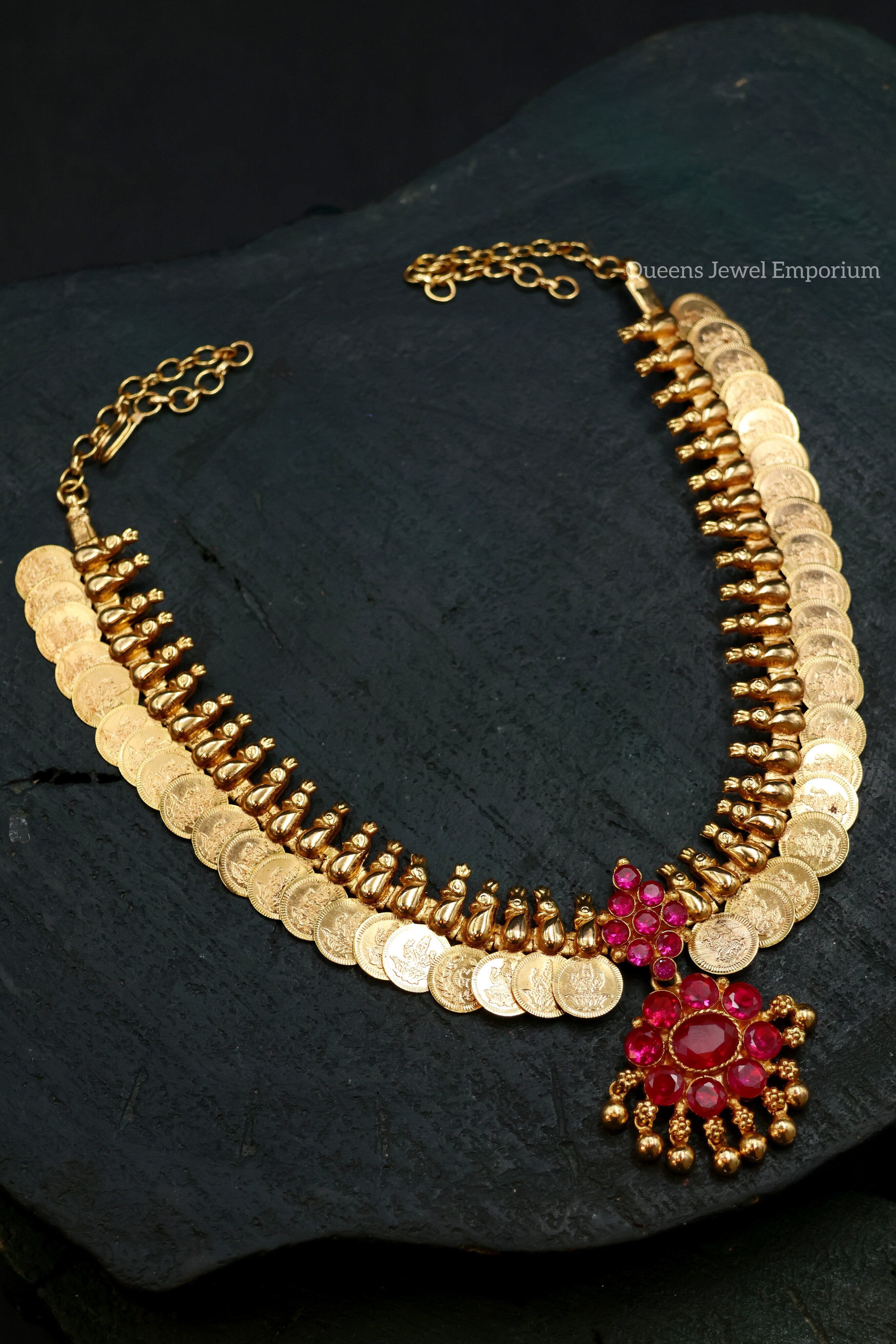 Anandhi Kasu Necklace