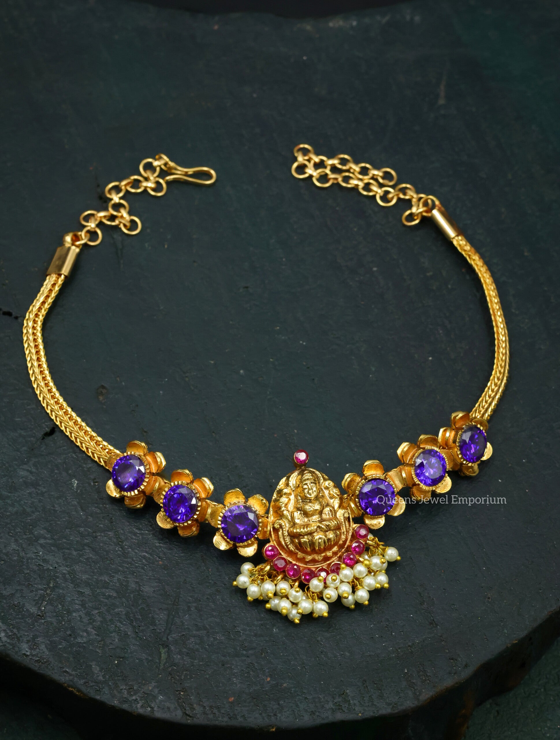Pushpalakshmi Choker