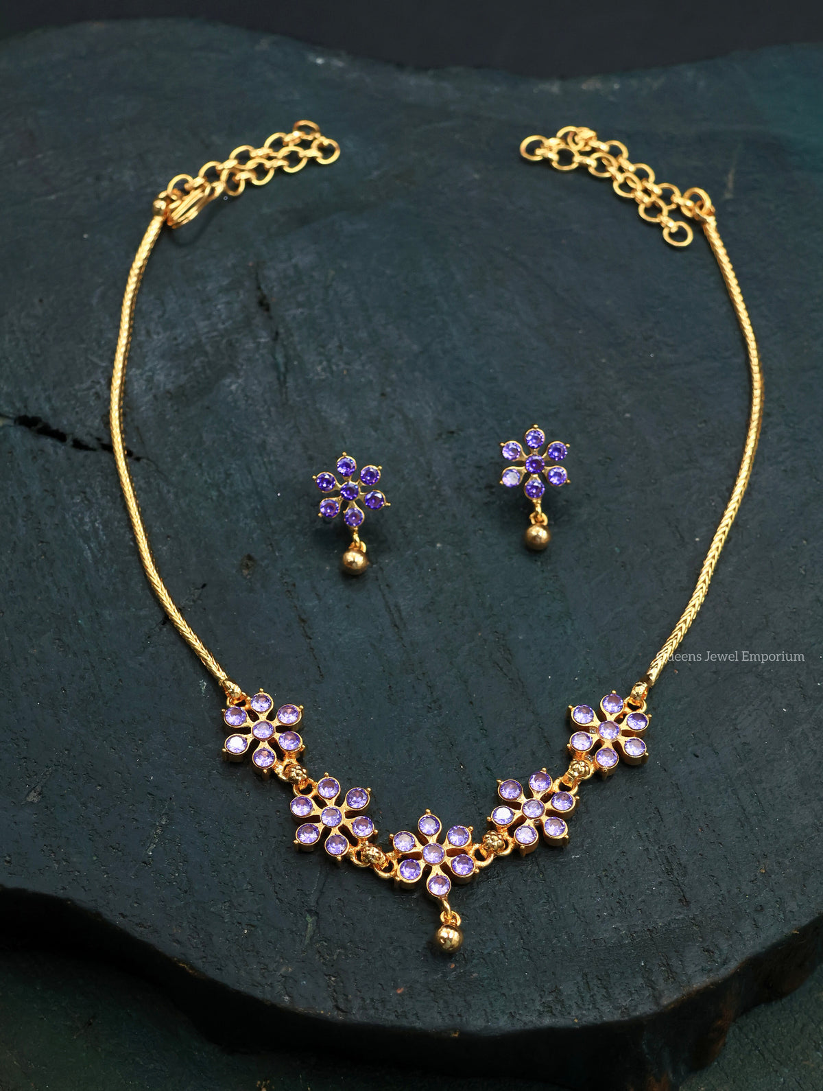 Thenmozhi Necklace - Purple