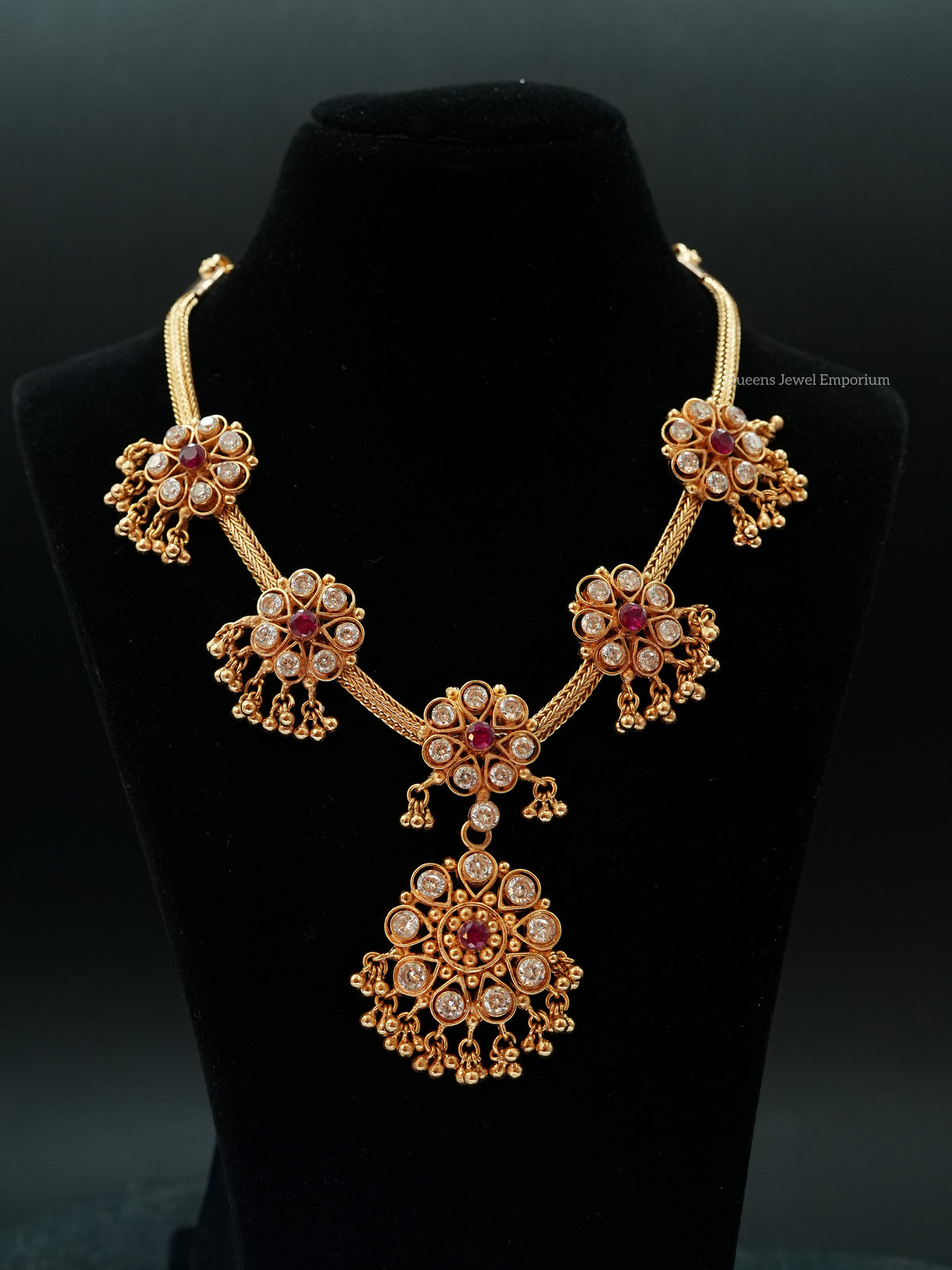 Charulatha Necklace