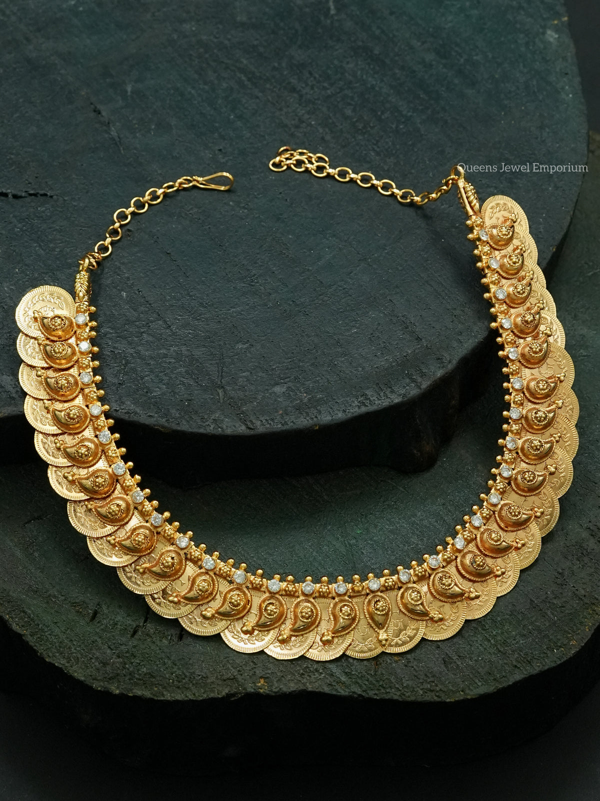Double-Sided Kasu Mango Necklace