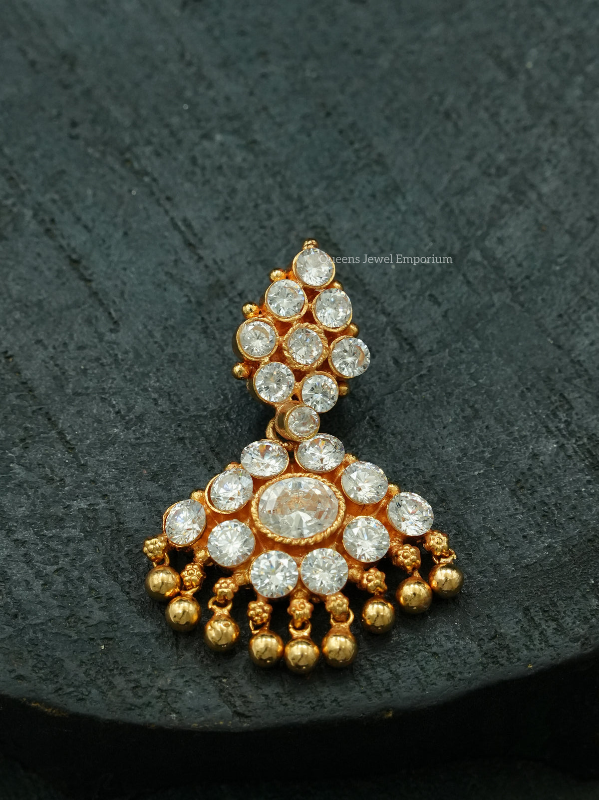 Suganthi Pathakam - White
