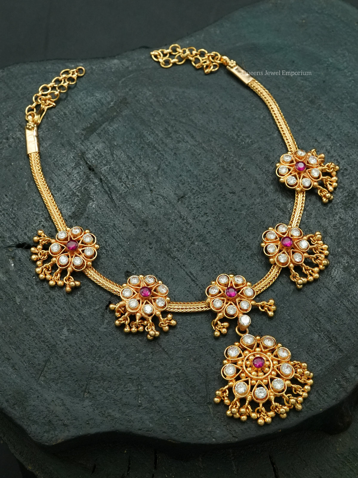 Charulatha Necklace