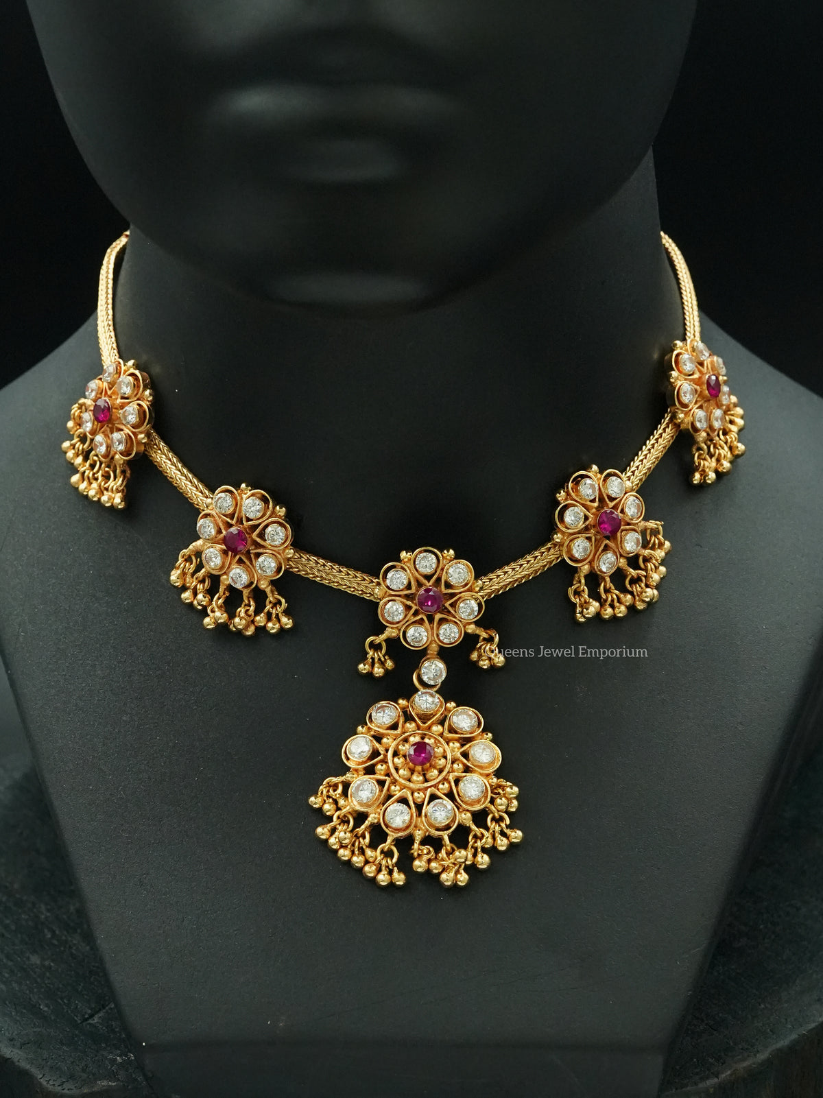 Charulatha Necklace