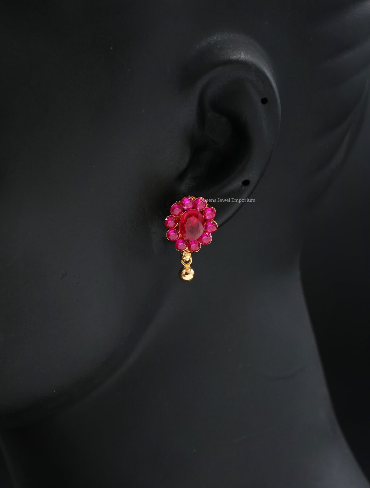 Anandhi Studs