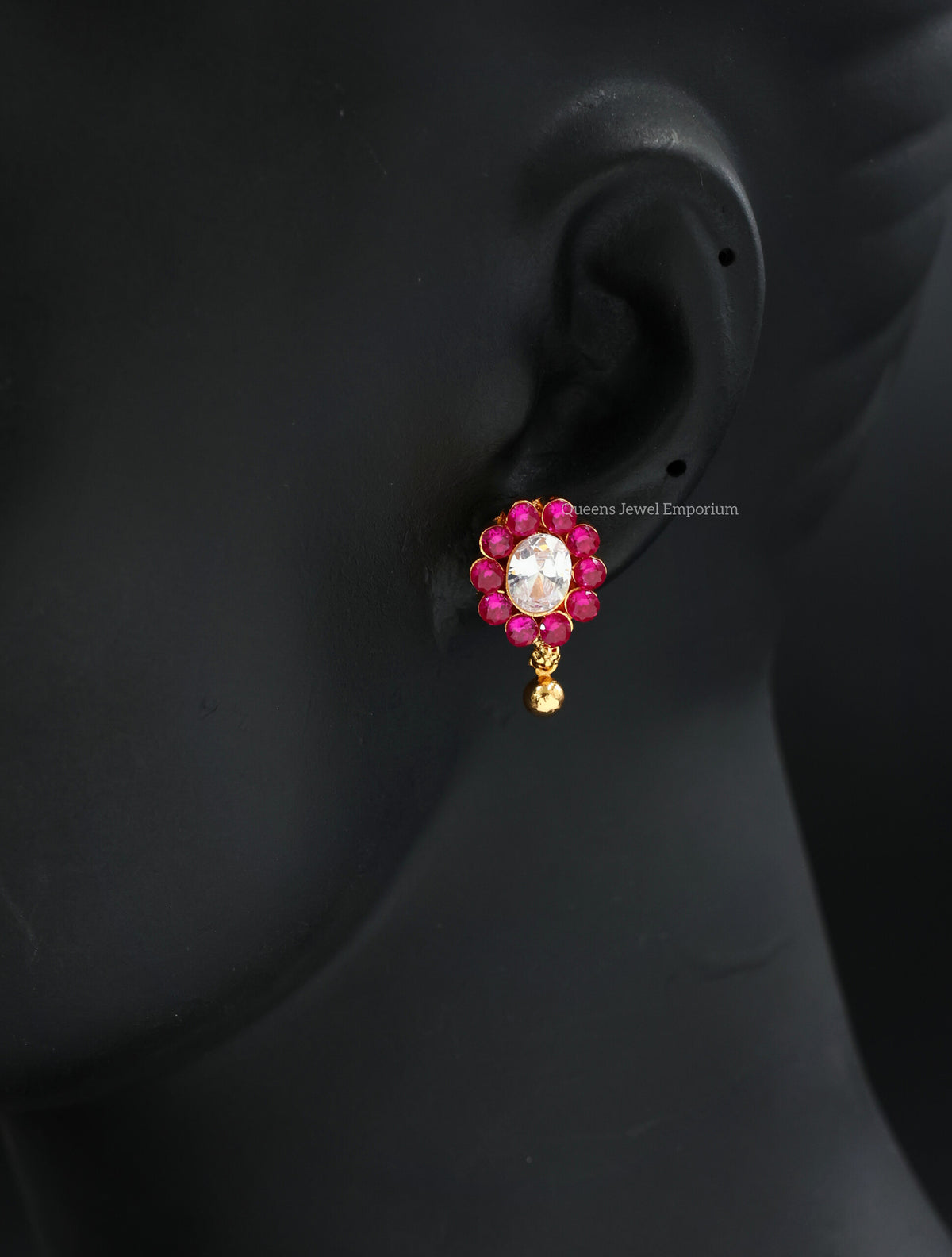 Anandhi Studs