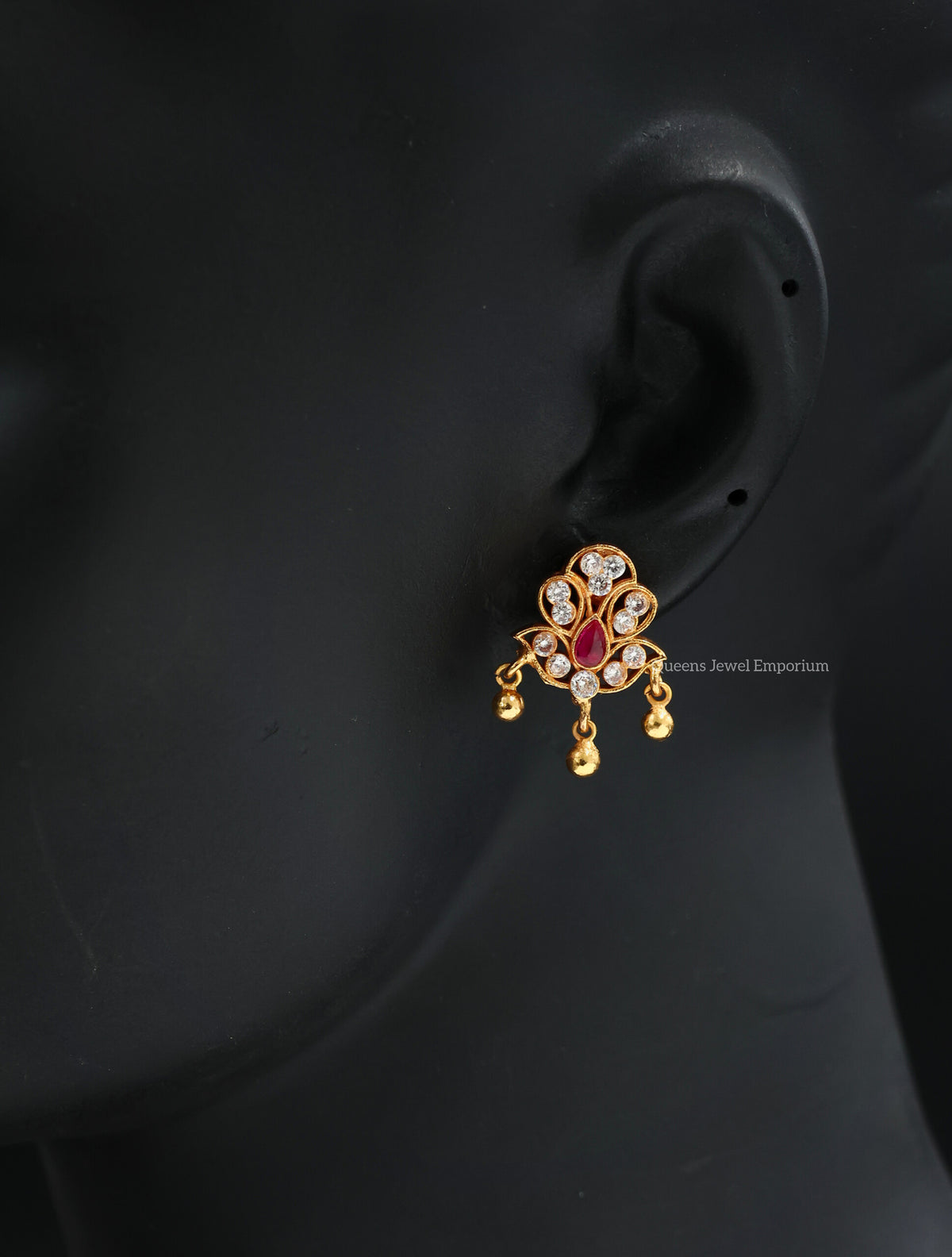 Magizhmalar Studs