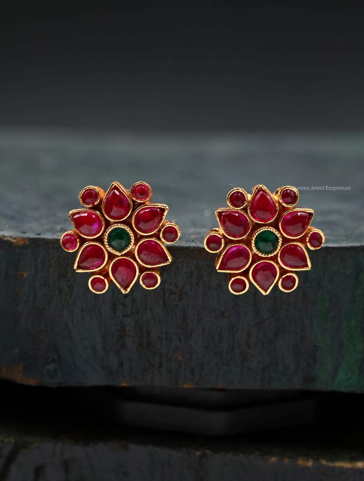 Shakunthala Studs