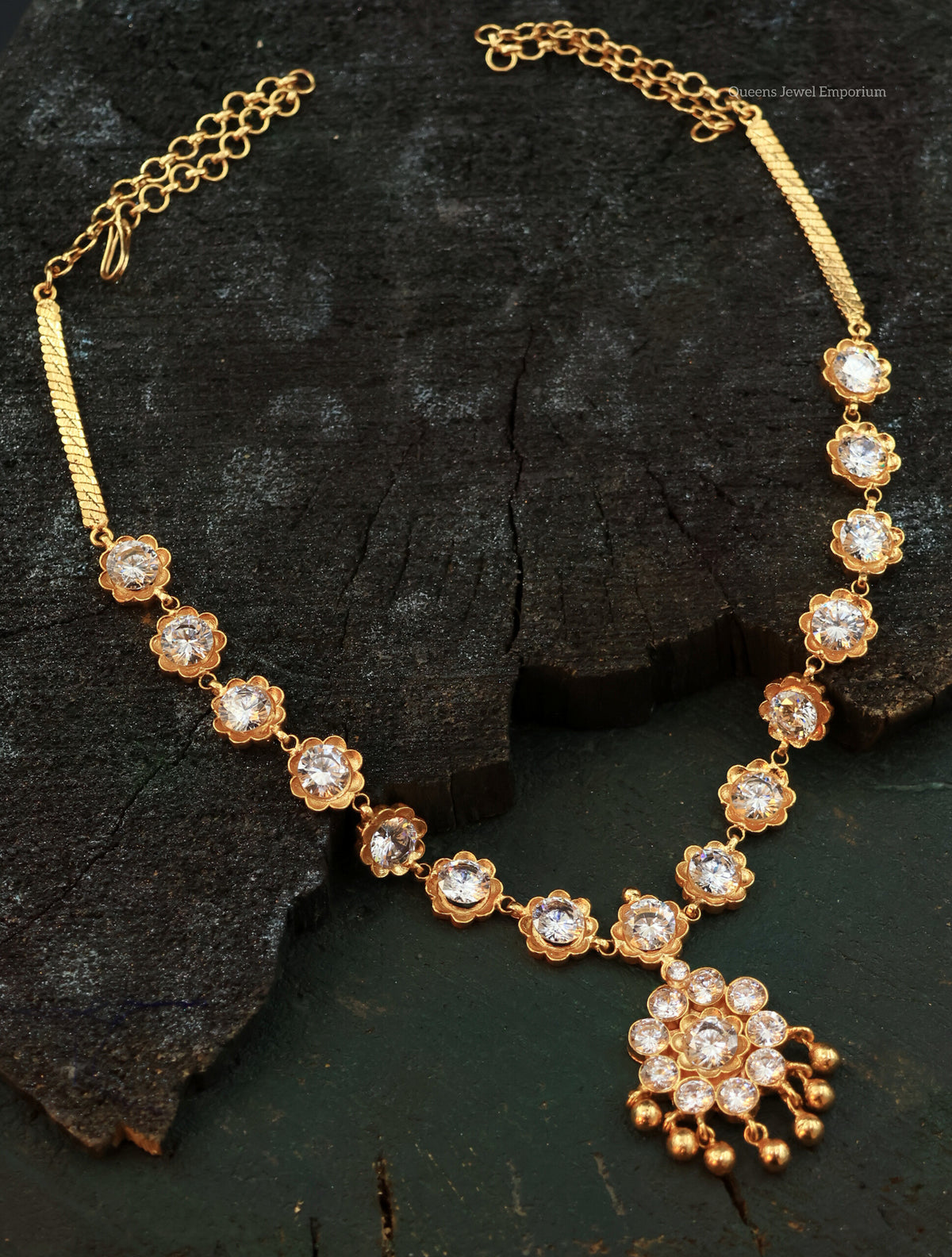 Banumathi Necklace - White