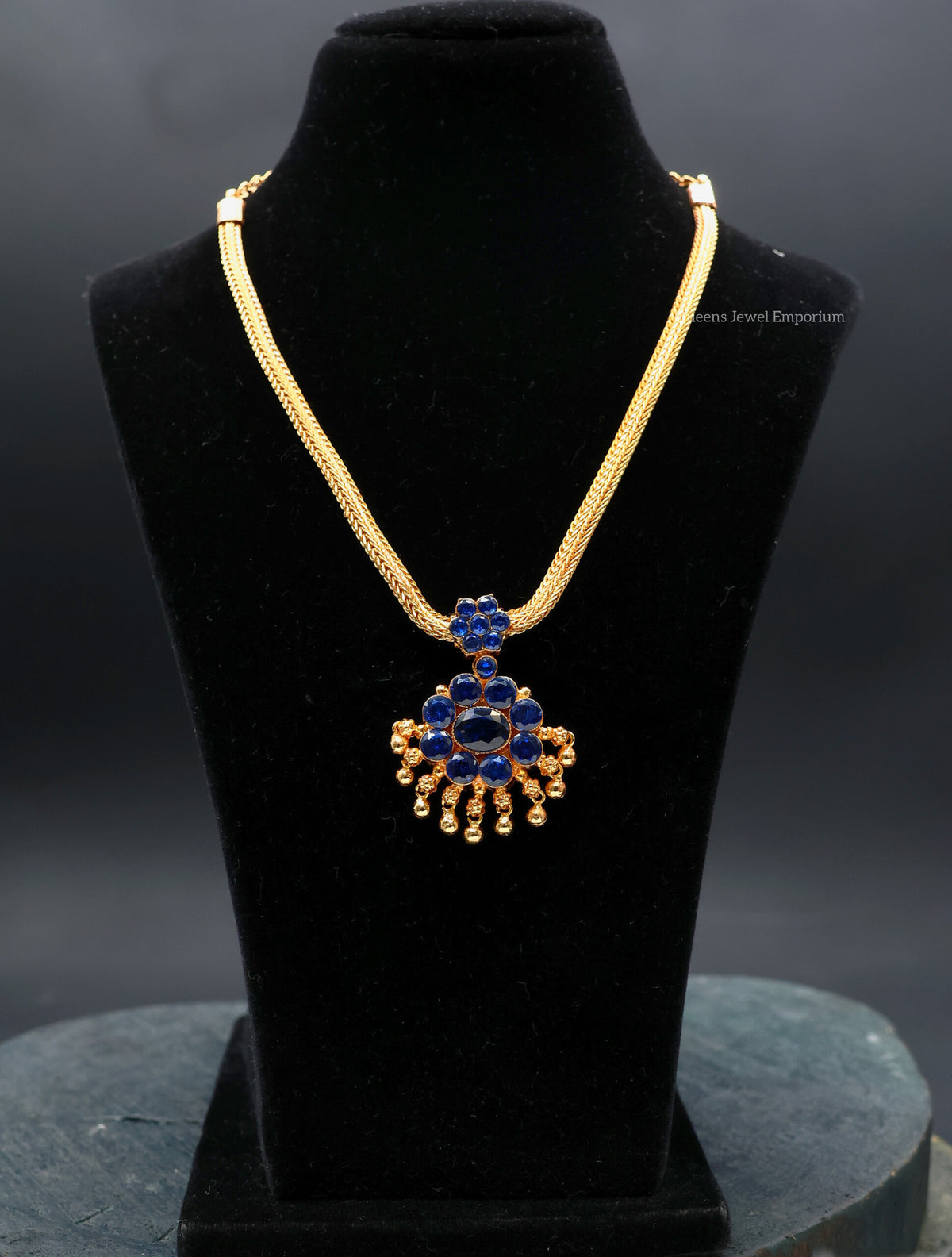 Vananeela Double-sided Pathakam Adigai