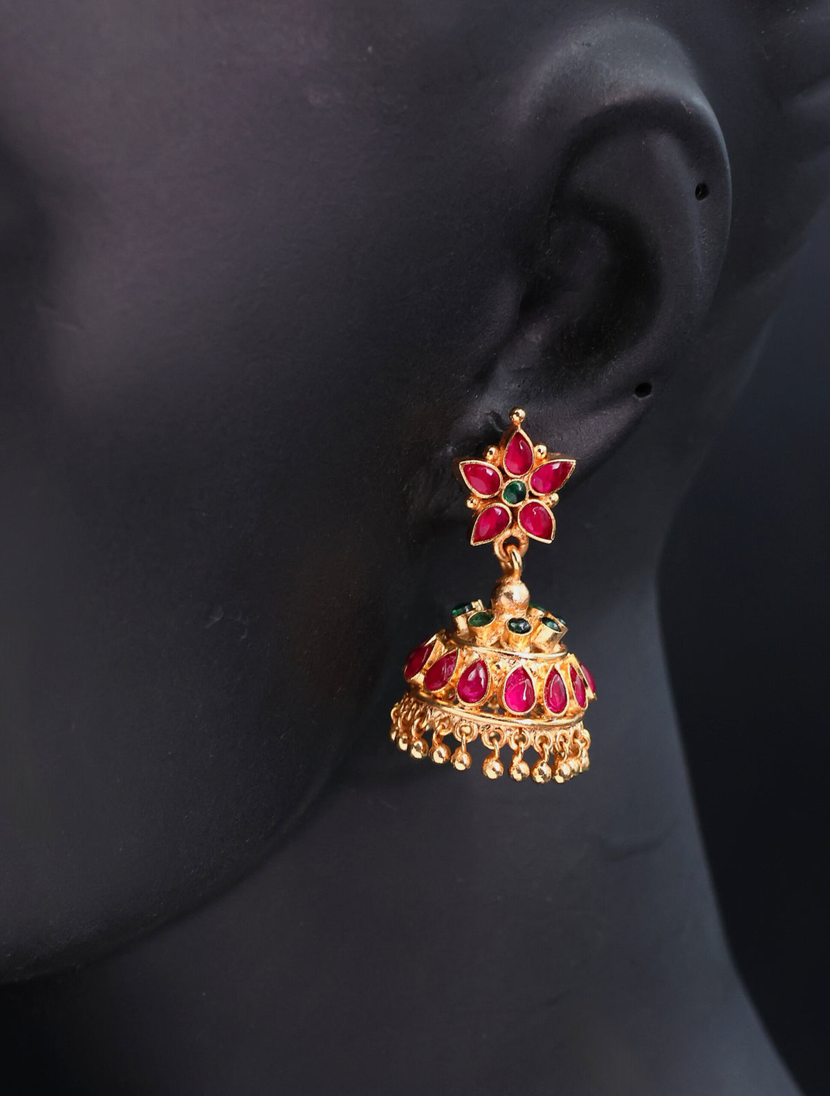 Sevvanthi Jhumka