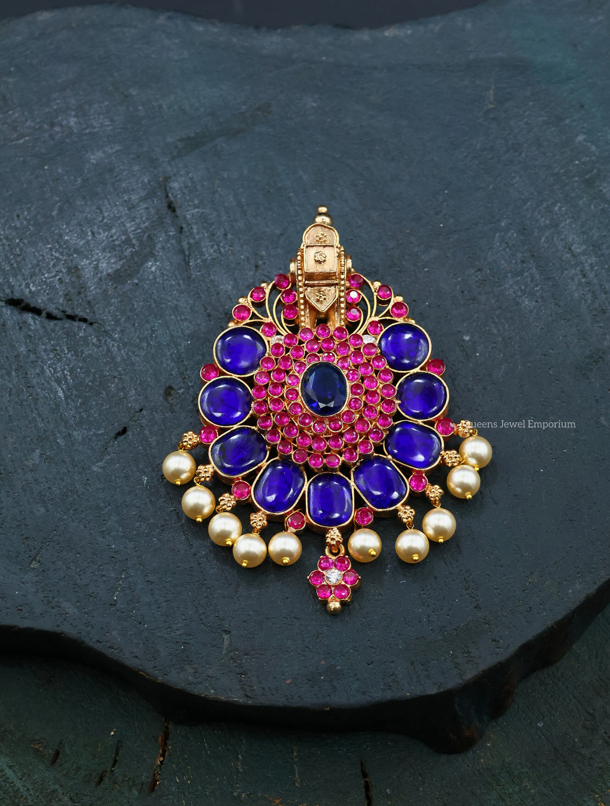 Madhubala Pendant