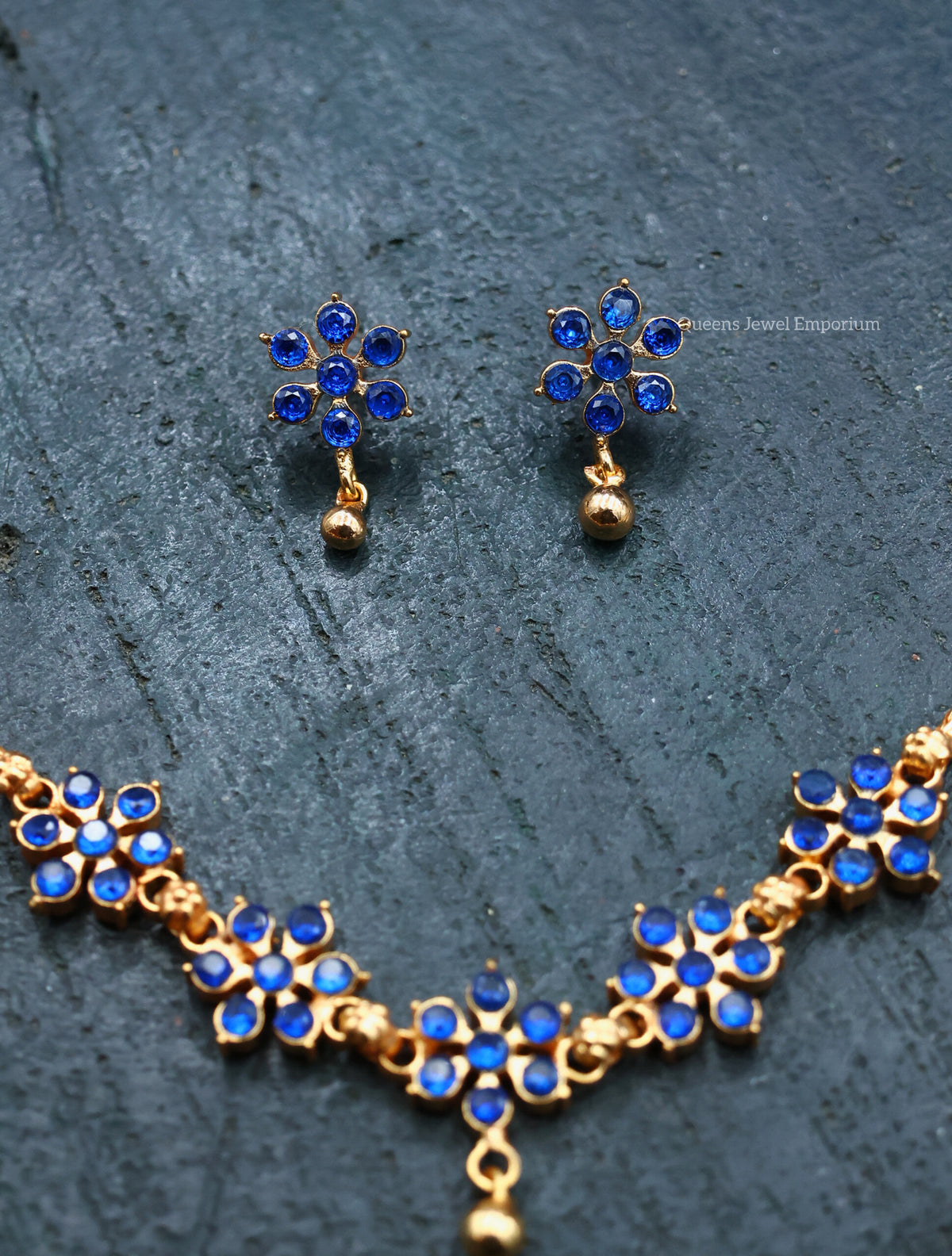 Thenmozhi Necklace - Blue