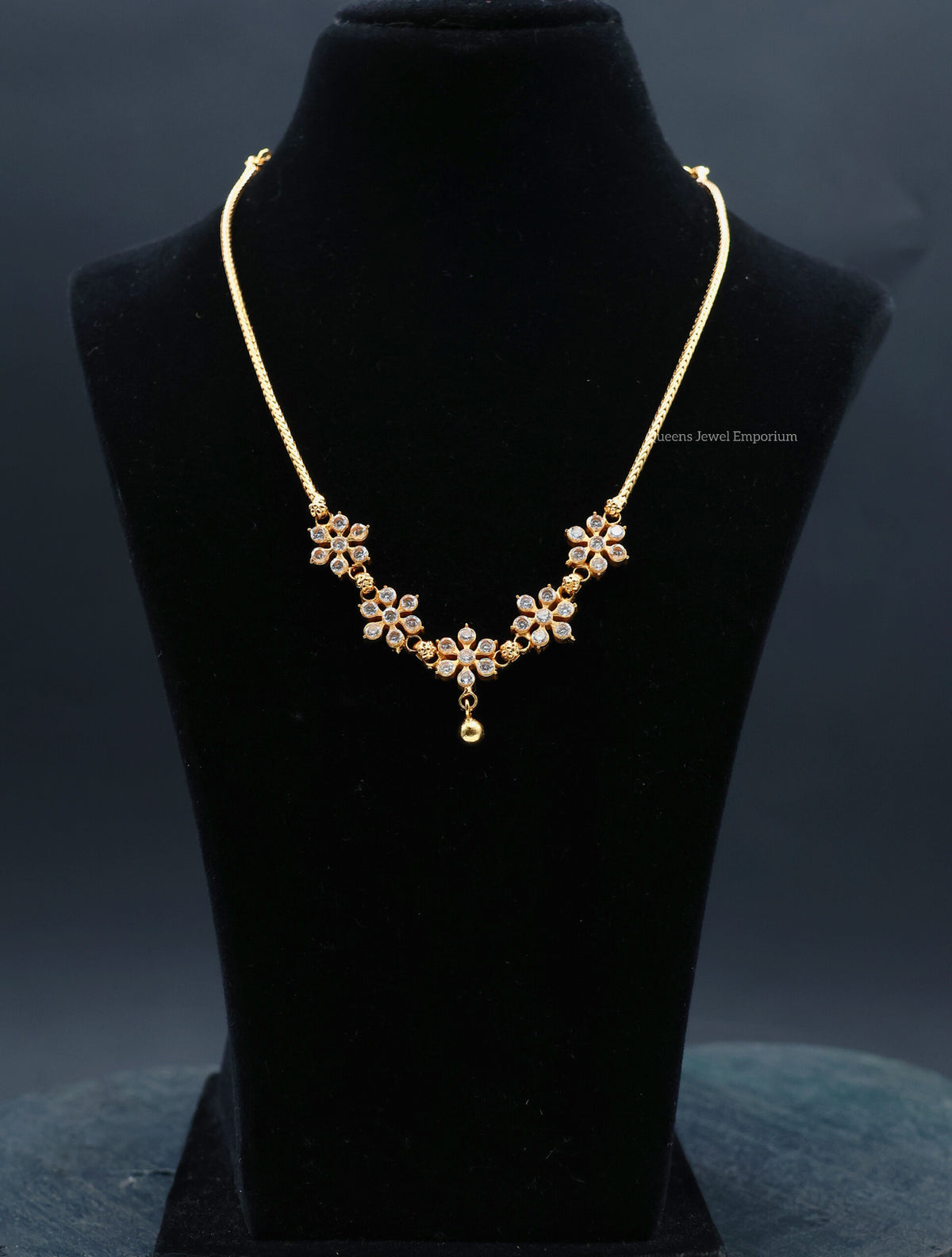 Thenmozhi Necklace - White