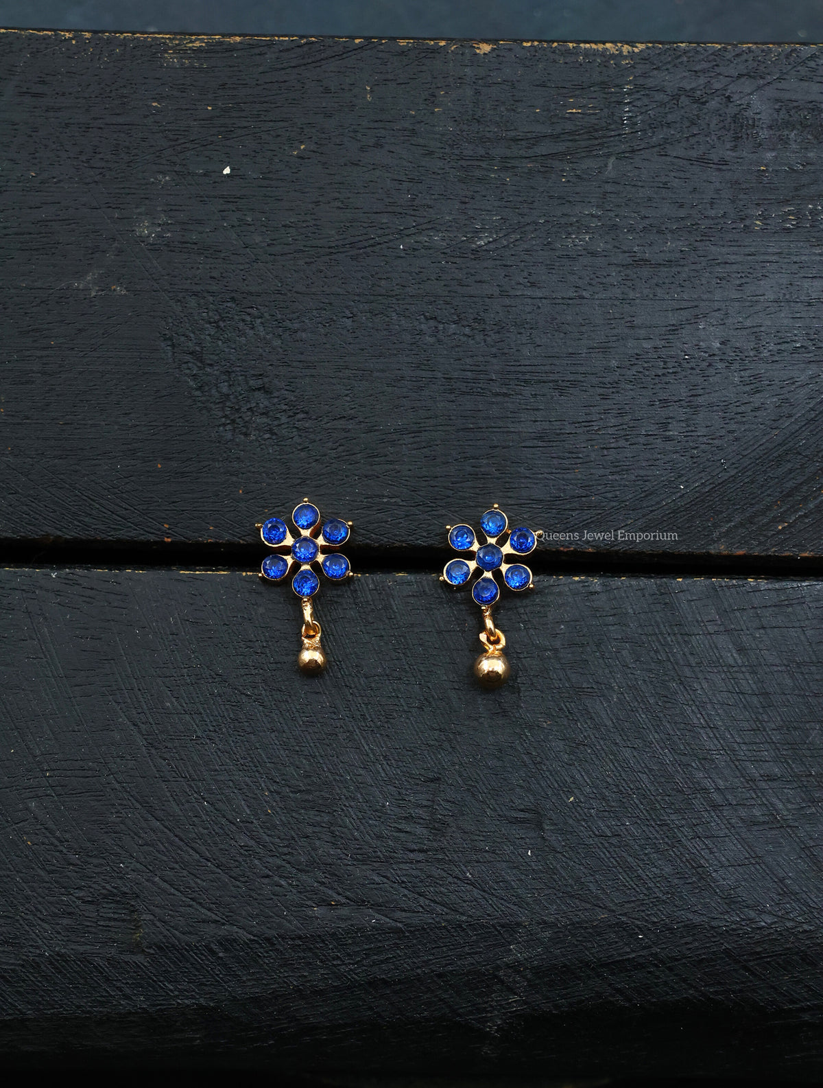 Thenmozhi Earrings - Blue