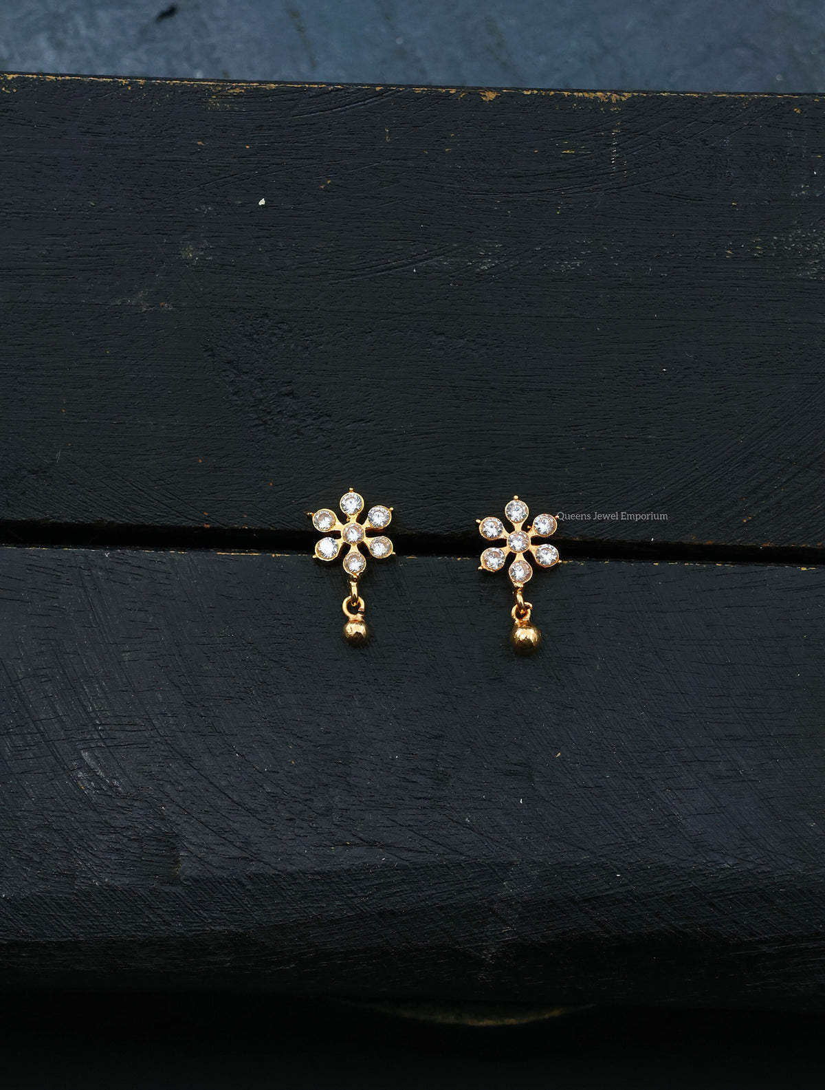 Thenmozhi Earrings - White