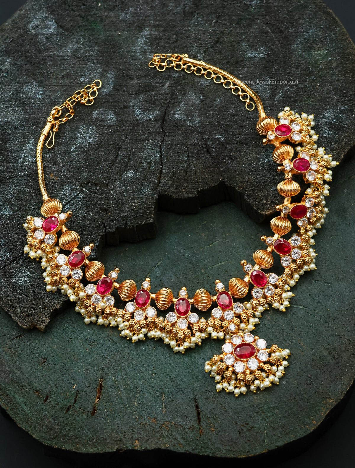 Aaravi Balaji Pink Necklace
