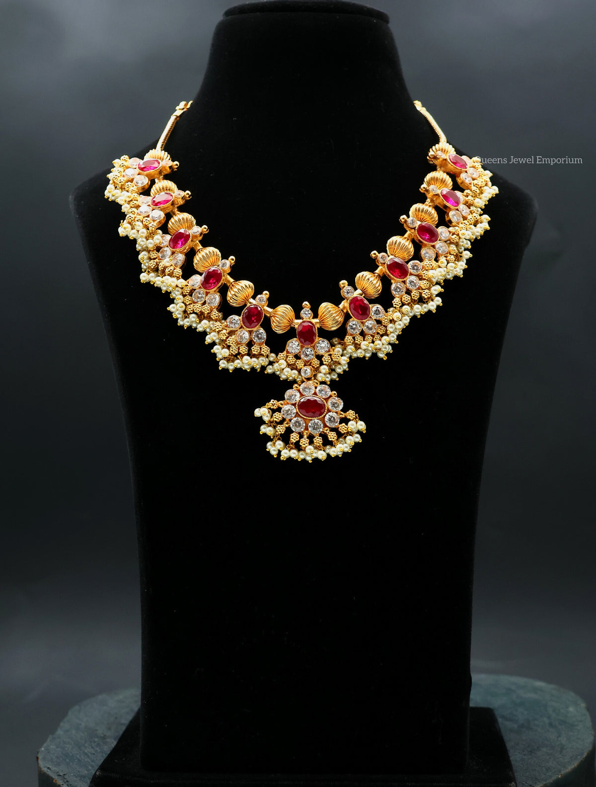 Aaravi Balaji Pink Necklace