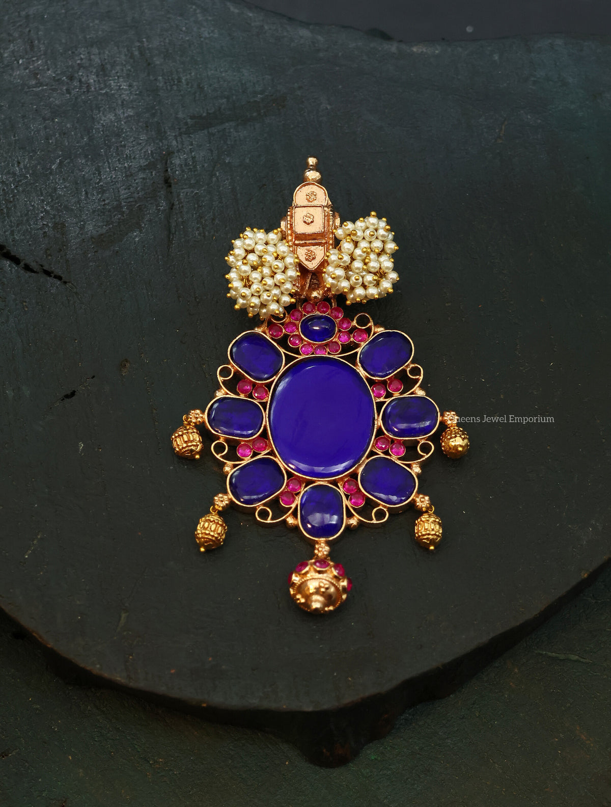 Kamalaveni Pendant