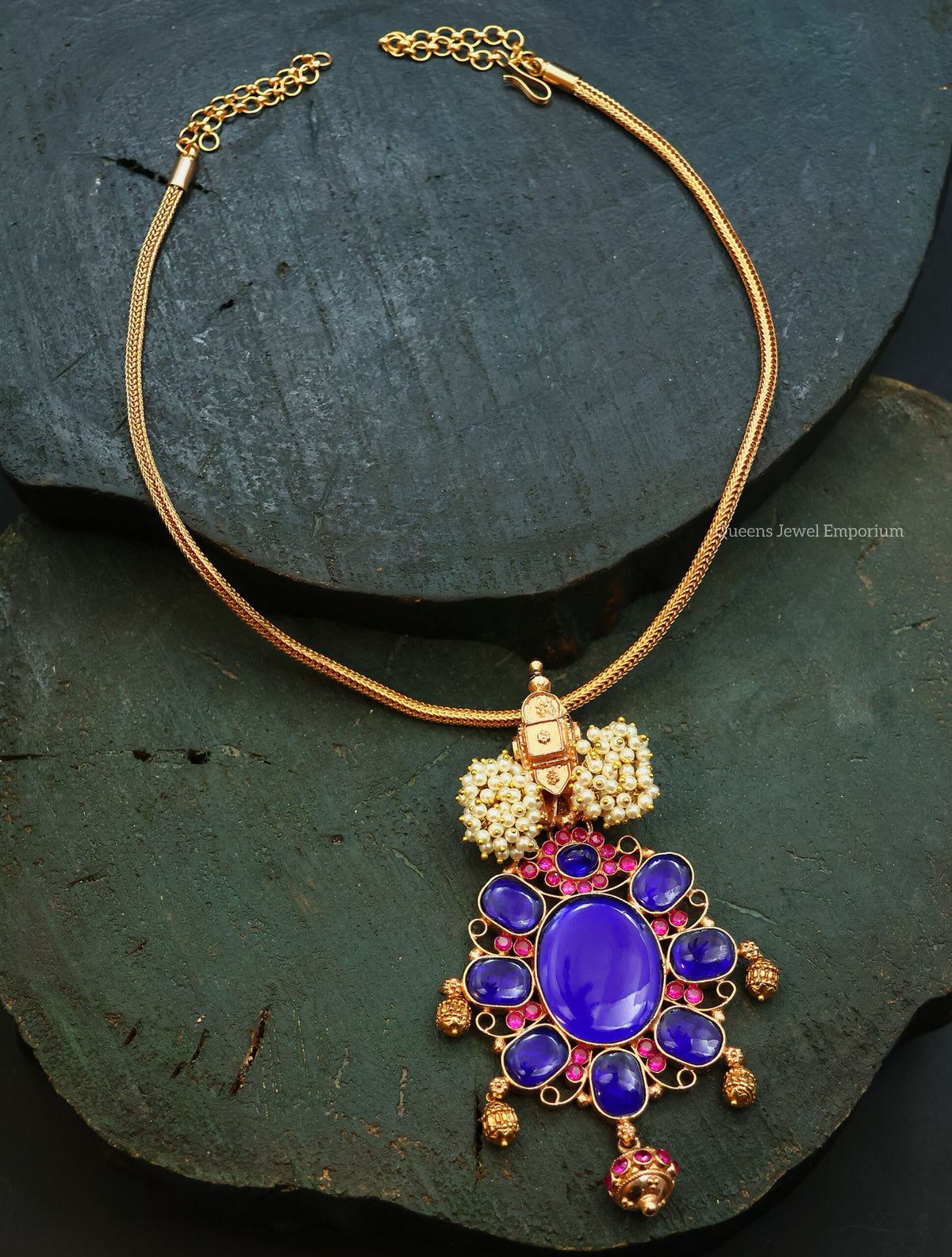 Kamalaveni Pendant