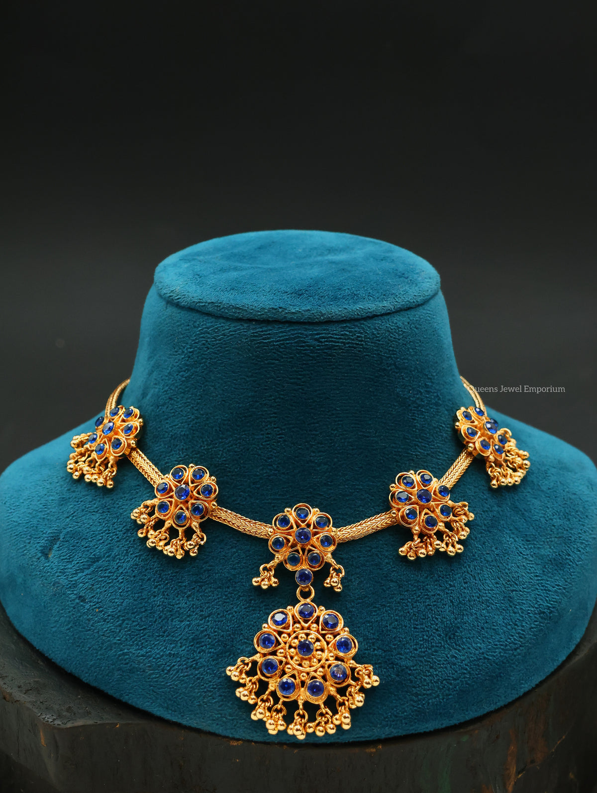 Charulatha Necklace - Blue