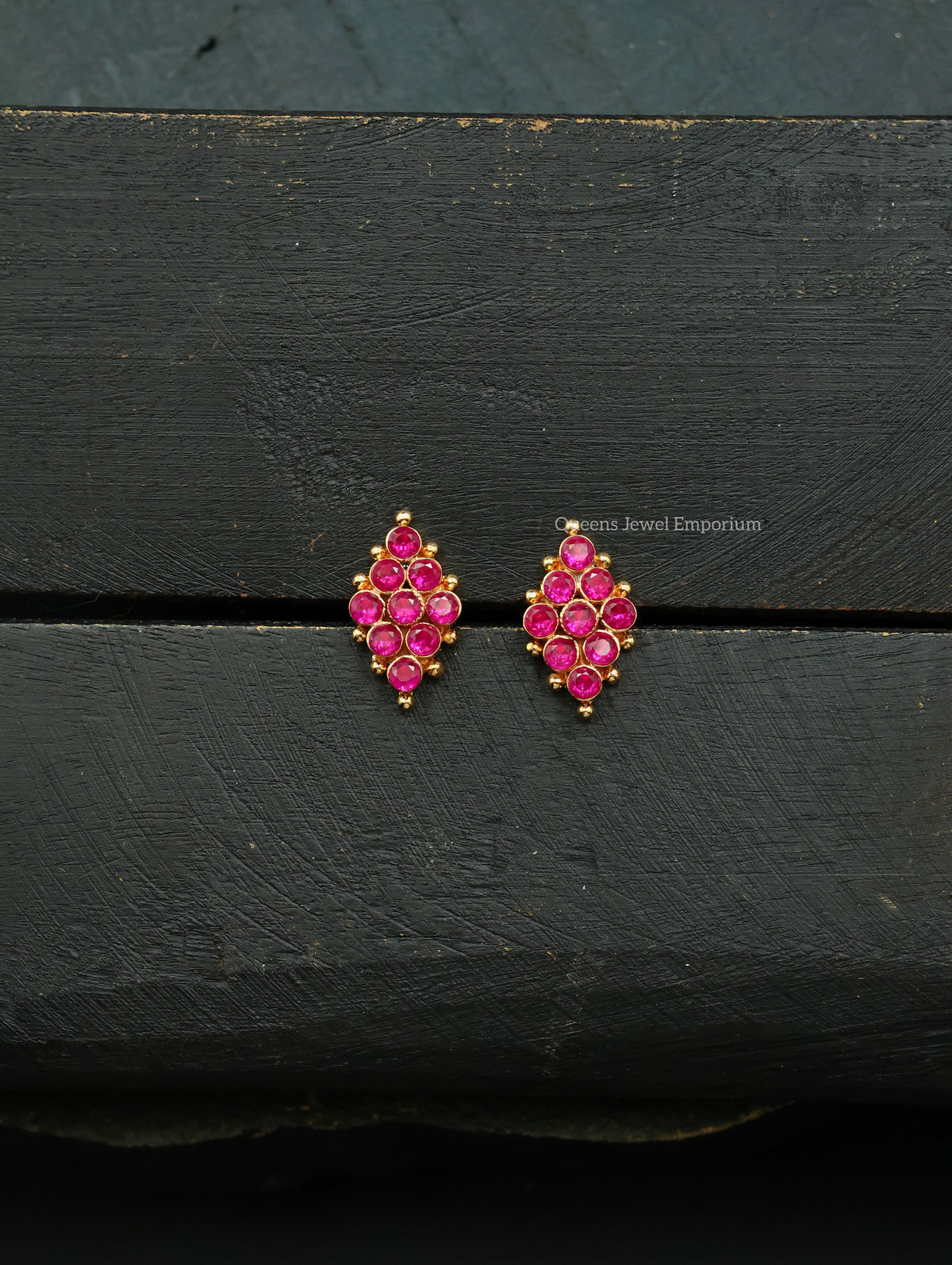 Abirami Studs