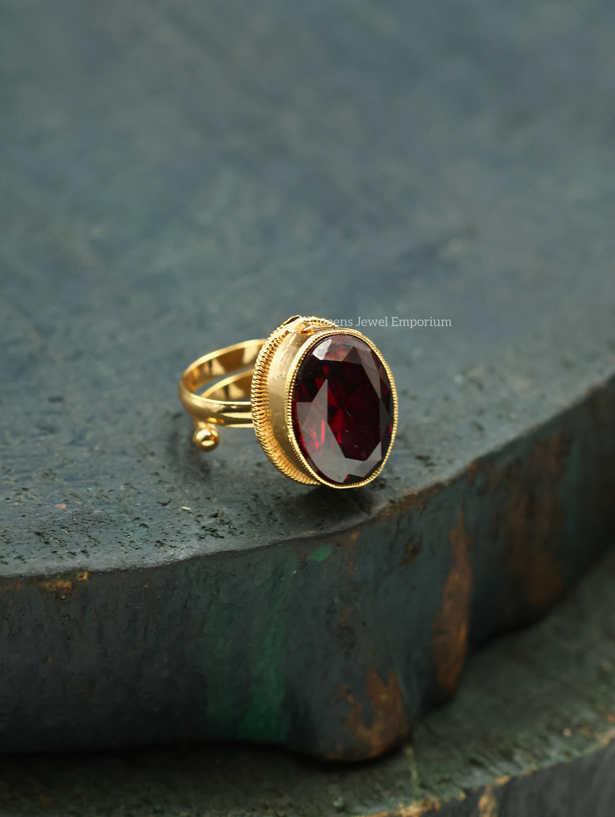 Chamundi Devi Finger Ring - Garnet