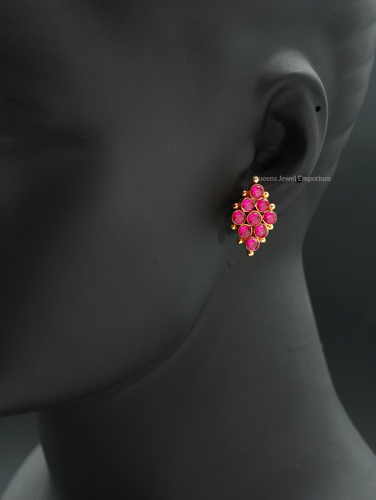 Abirami Studs